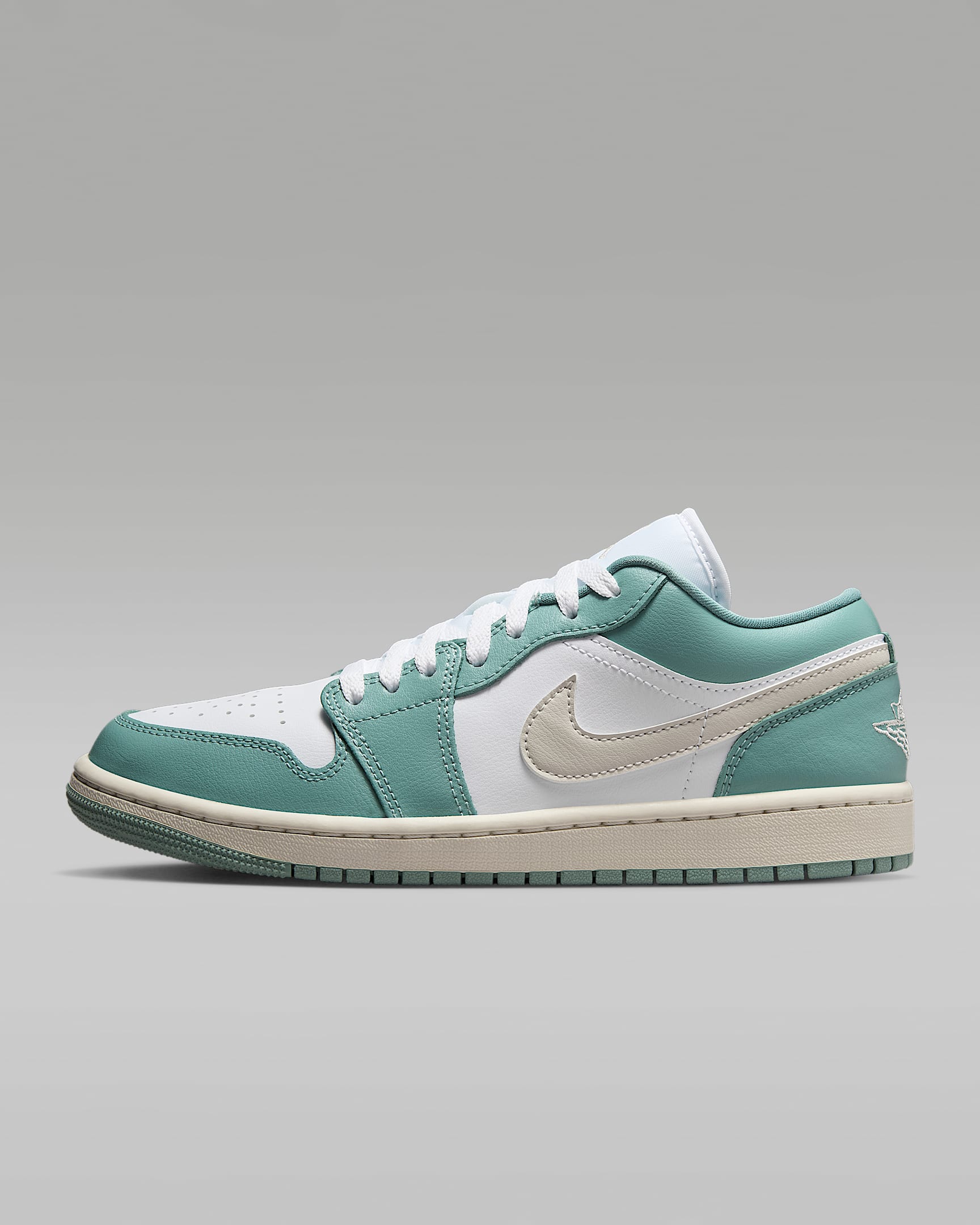 Air Jordan 1 Low 女子运动鞋刺绣板鞋 - 白色/大炮灰/帆白/浅土褐