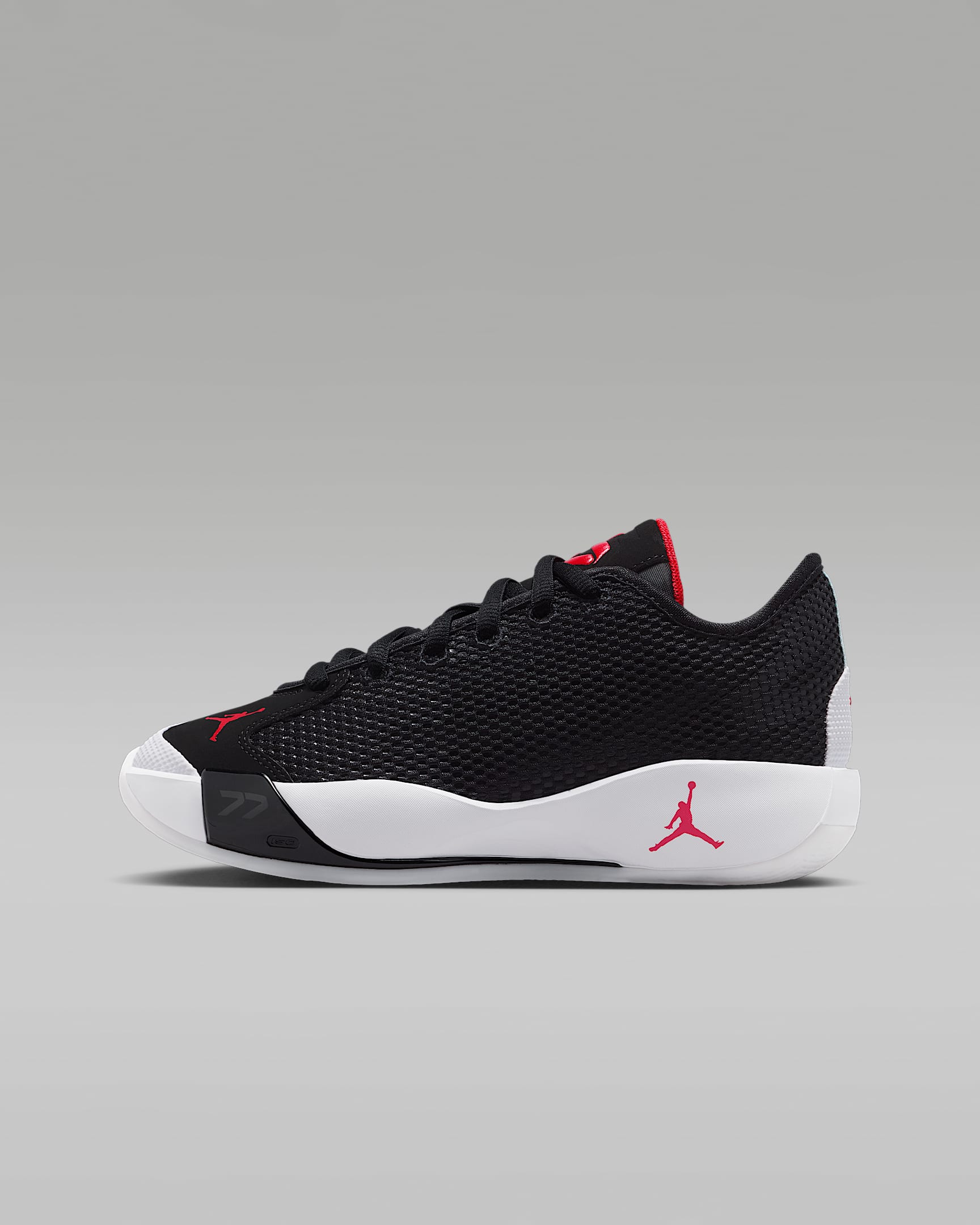 Luka 77 东契奇大童篮球鞋 - 黑/白色/大学红