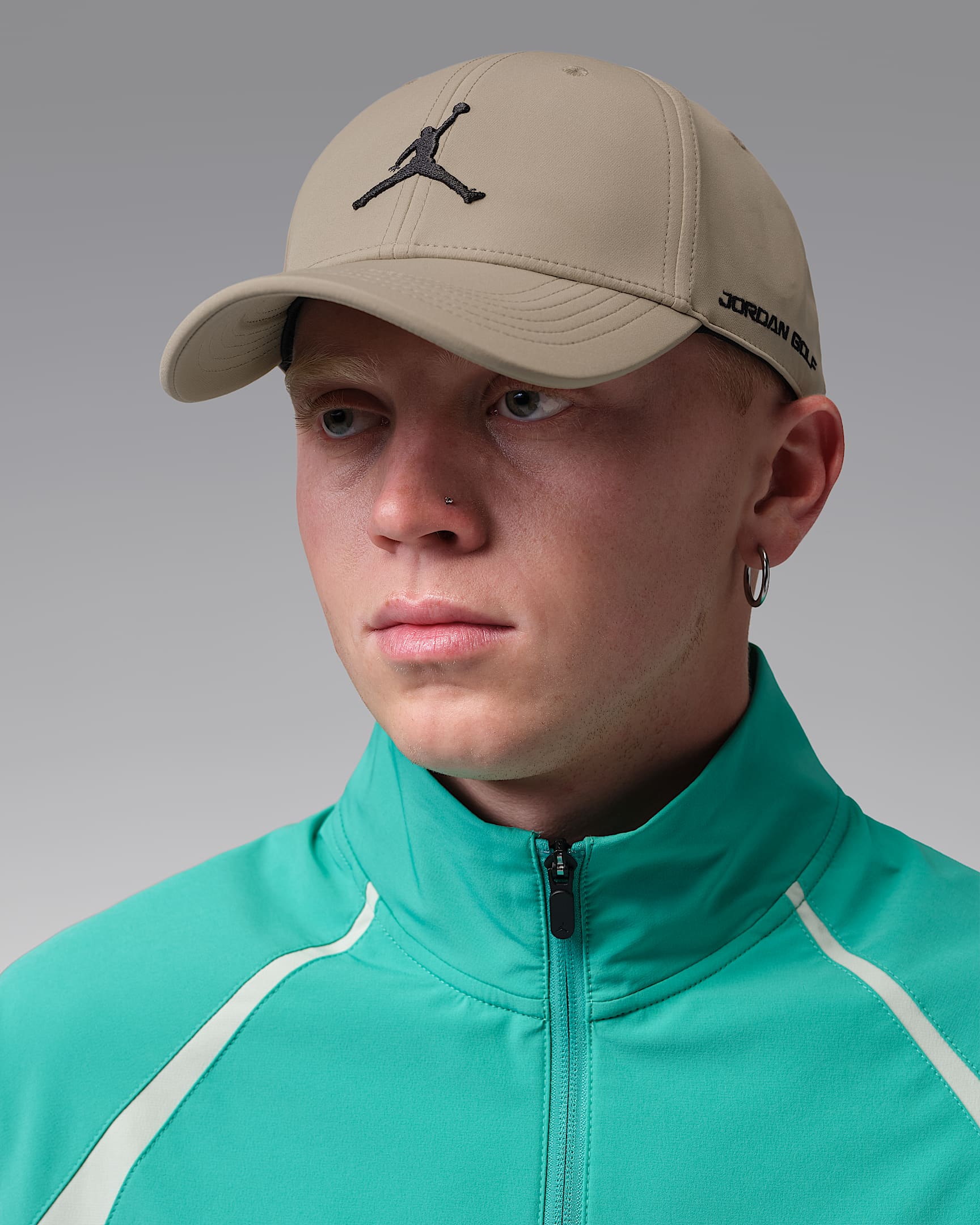 Jordan Club Dri-FIT 速干半硬顶高尔夫运动帽 - 卡其/黑