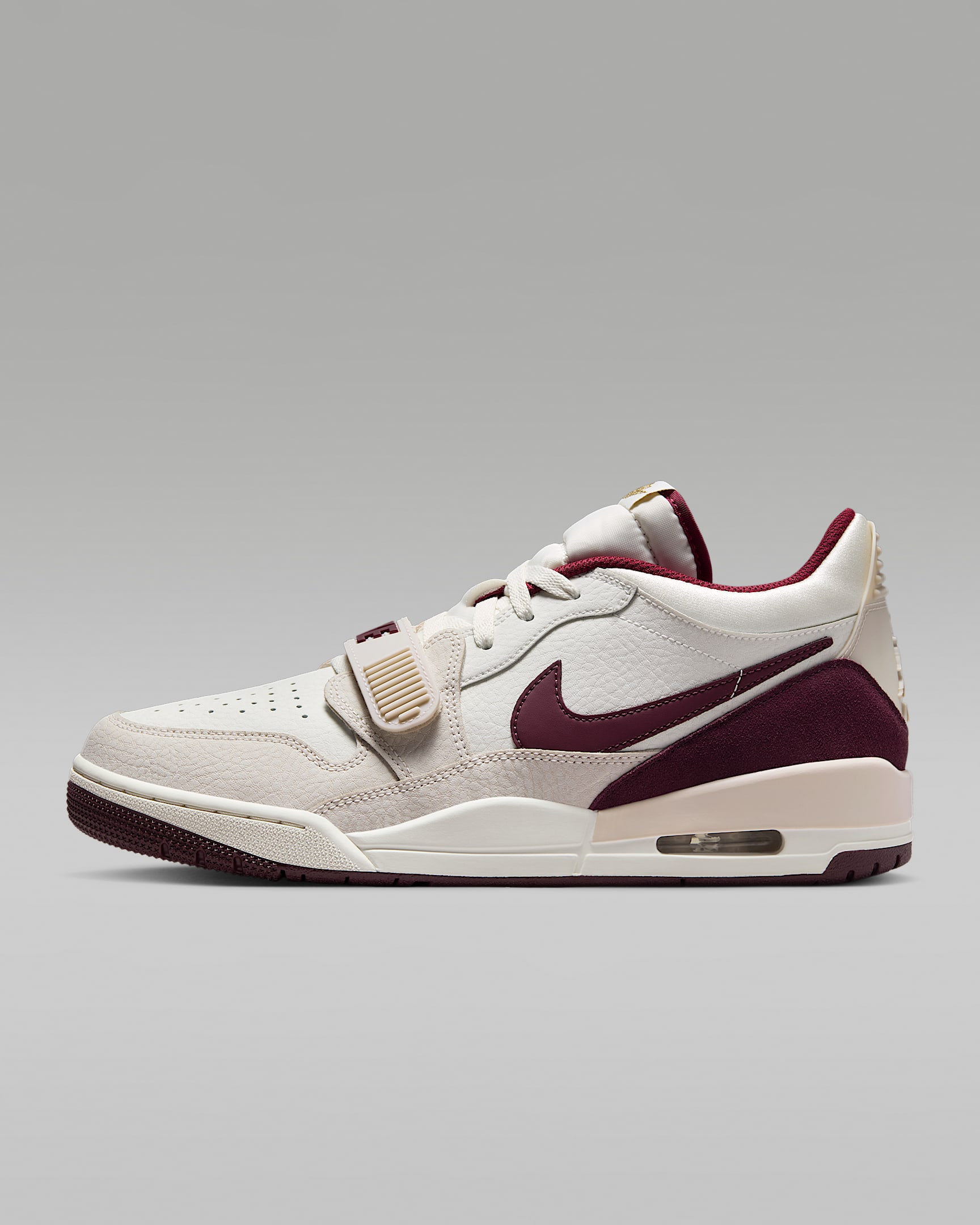 Air Jordan Legacy 312 Low 蛇年新年男子运动鞋 - 帆白/帆白/金属色/鲜亮勃艮第酒红