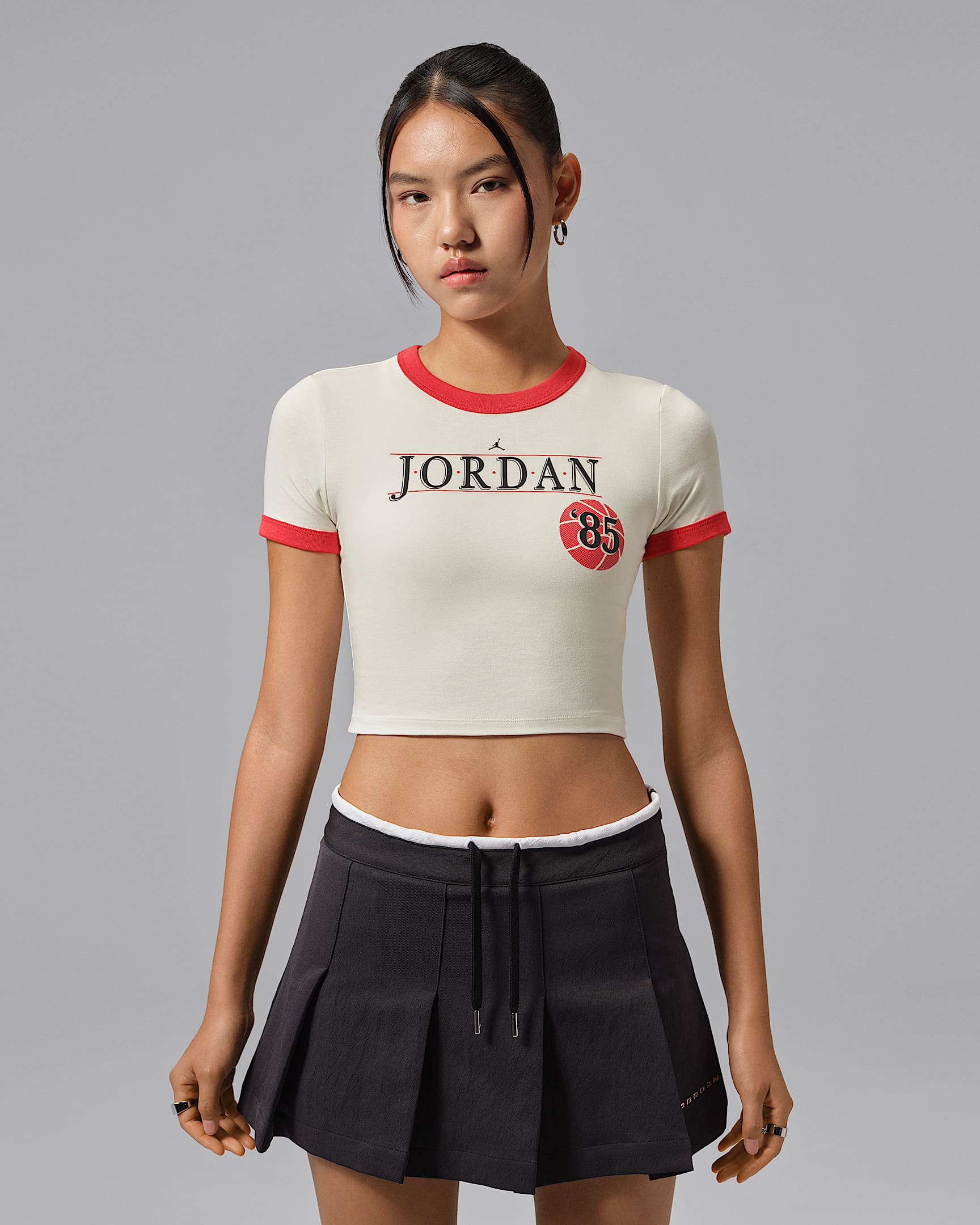 Jordan 女子短袖T恤 - 帆白/小径红