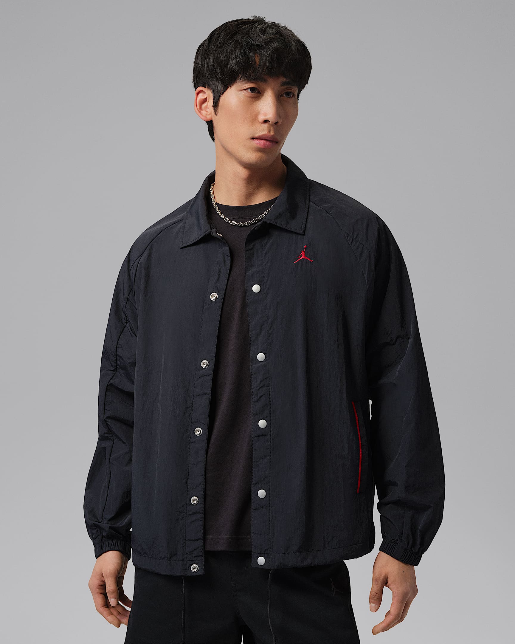 Jordan Brooklyn 男子轻便型防晒夹克 - 黑/健身红