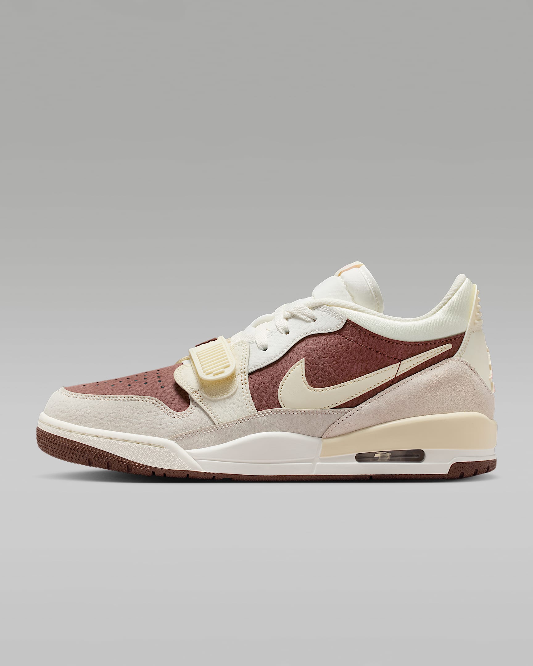 Air Jordan Legacy 312 Low 男子运动鞋 - 浅巧克力色/帆白/泡沫粉/椰奶色