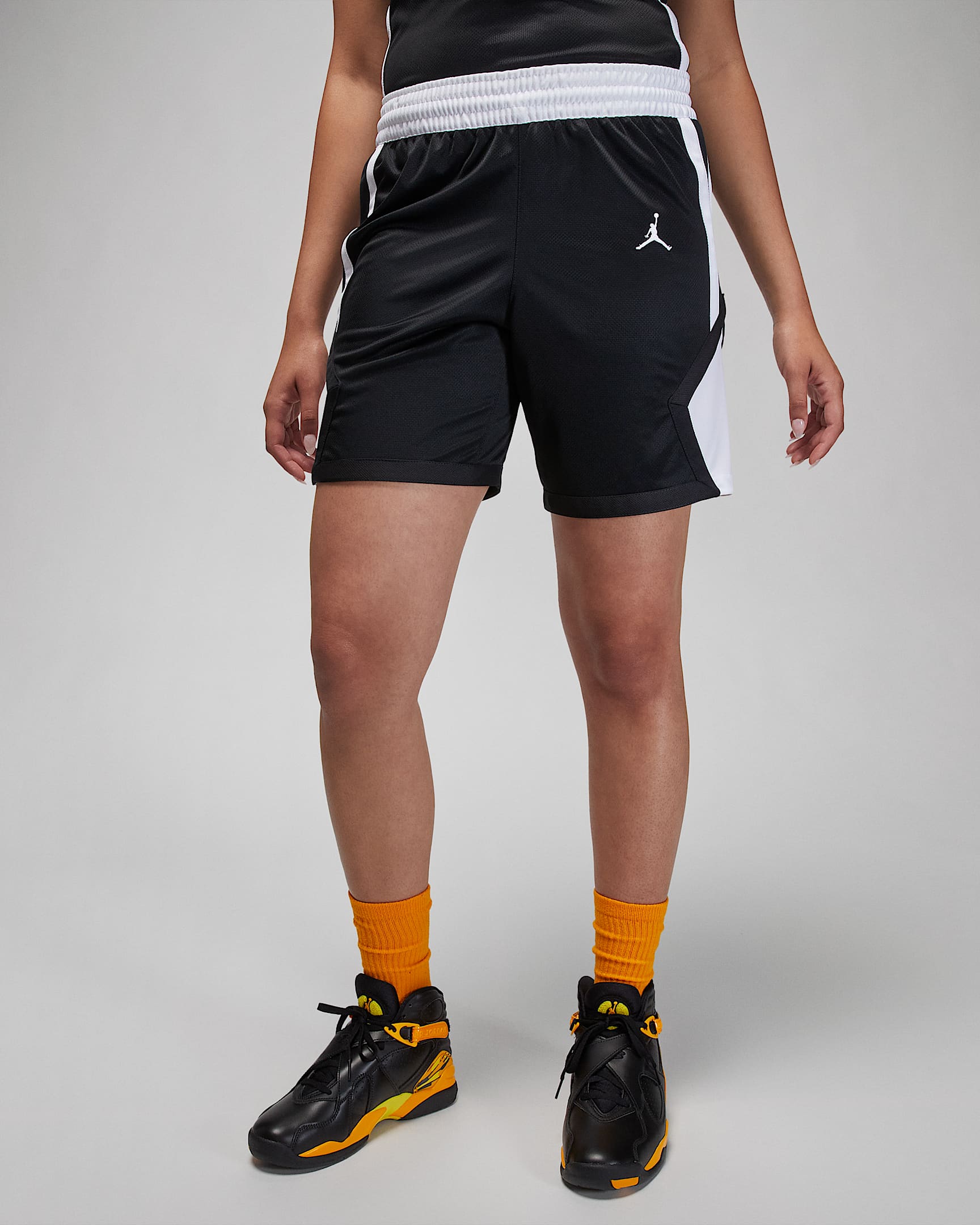 Jordan Dri-FIT 女子速干篮球短裤 - 黑/白色/白色