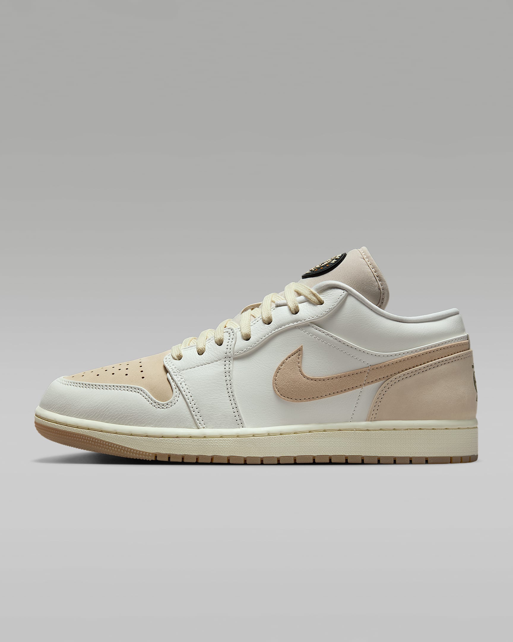 Air Jordan 1 Low 下站东单男子运动鞋 - 燕麦色/椰奶色/燕麦色/麻黄
