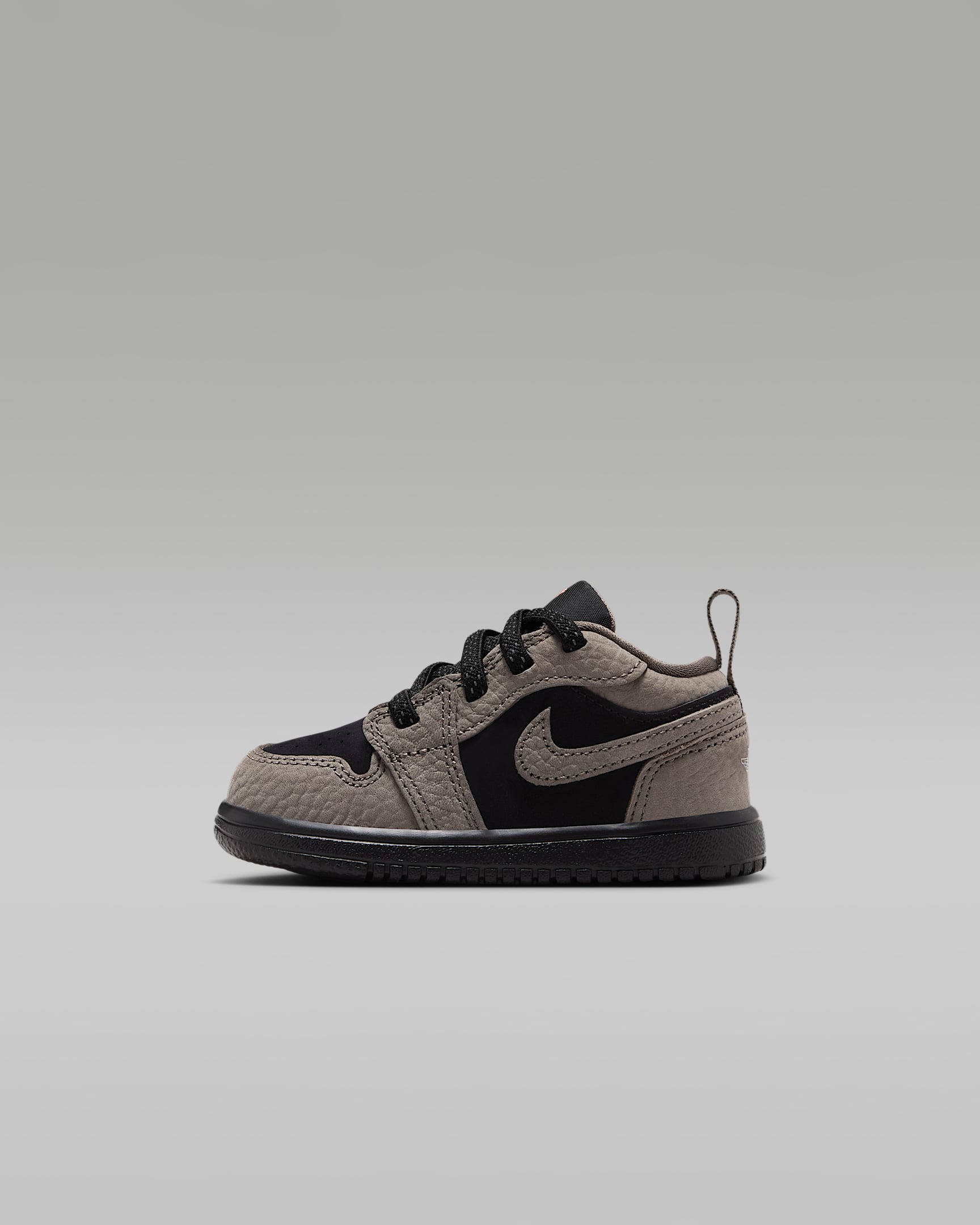 Jordan 1 Low Alt SE 婴童运动鞋 - 黑/浅野芒果黄/橄榄灰