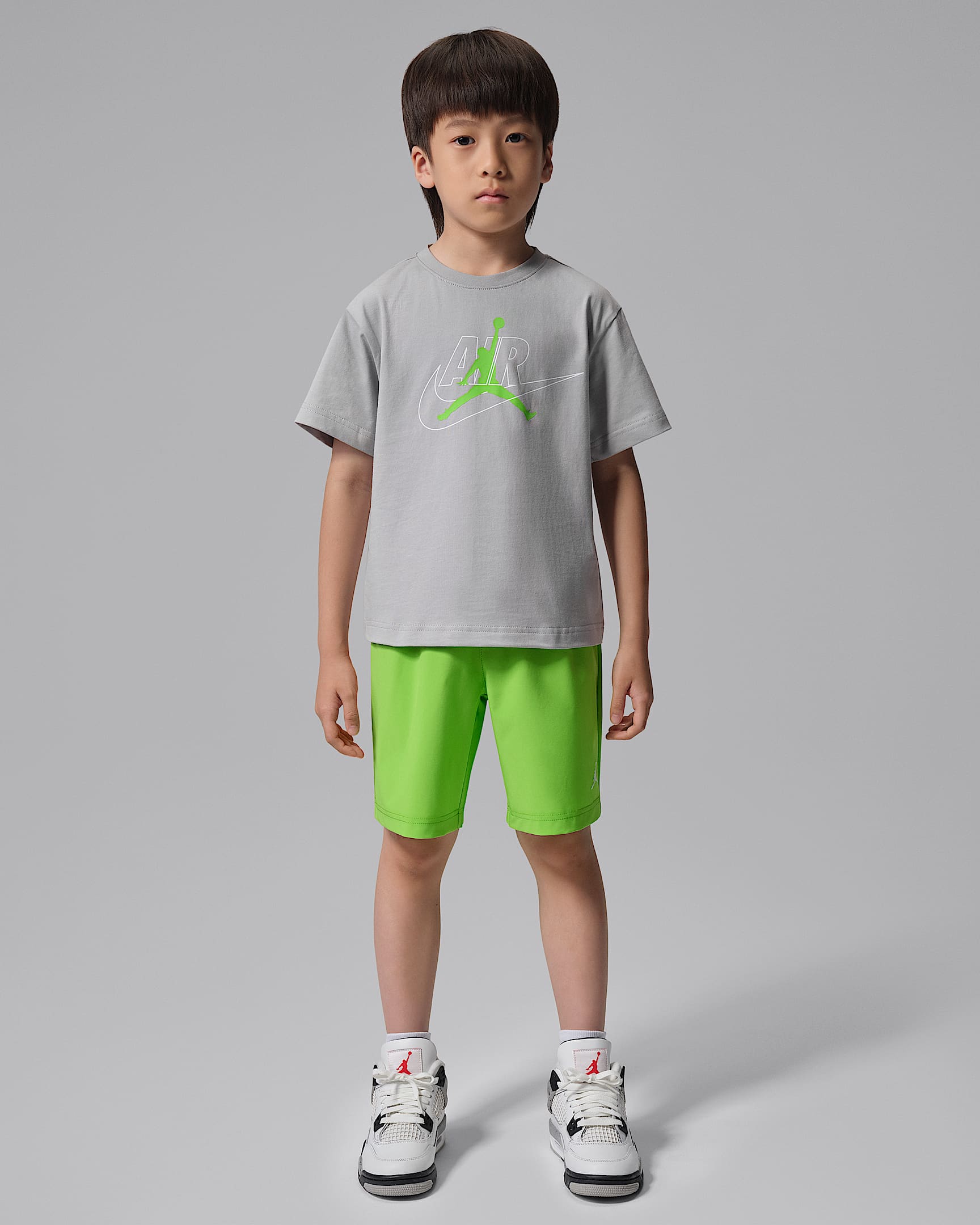 Jordan Jumpman Air 幼童短袖T恤和短裤套装 - 行动绿