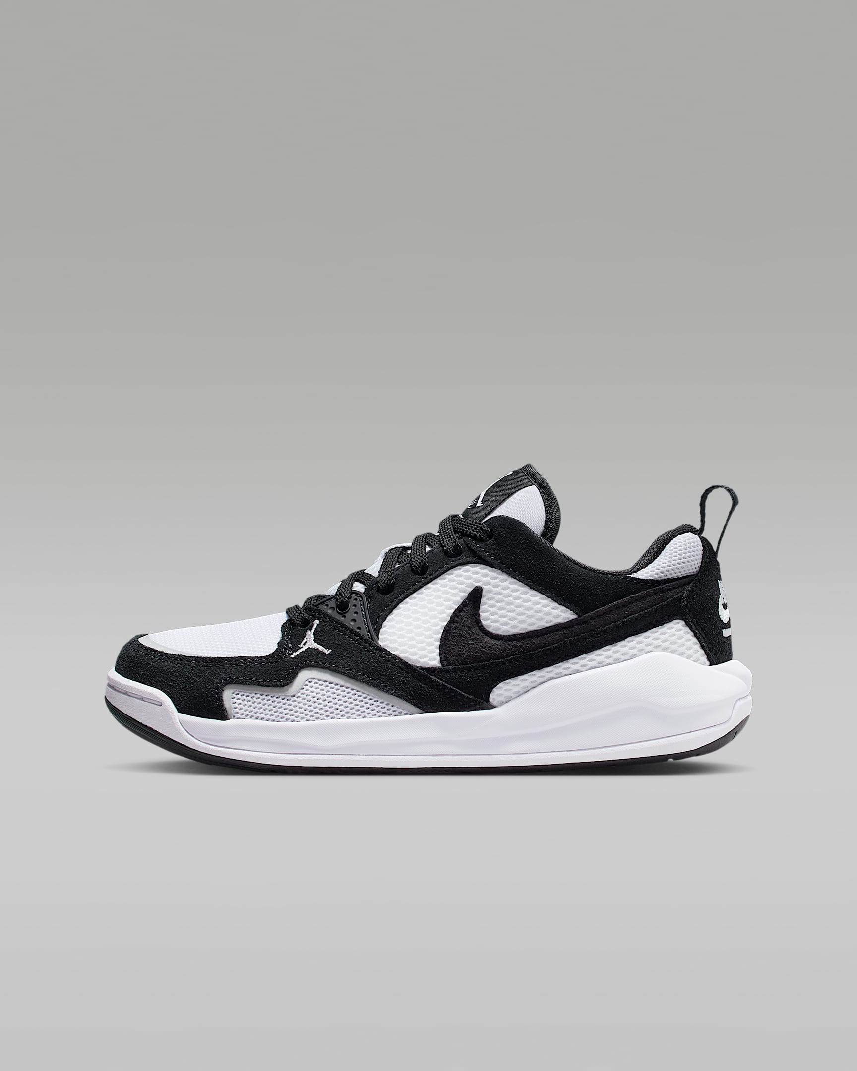Jordan CMFT Era Jordan 舒释鞋大童运动鞋 - 黑/白色