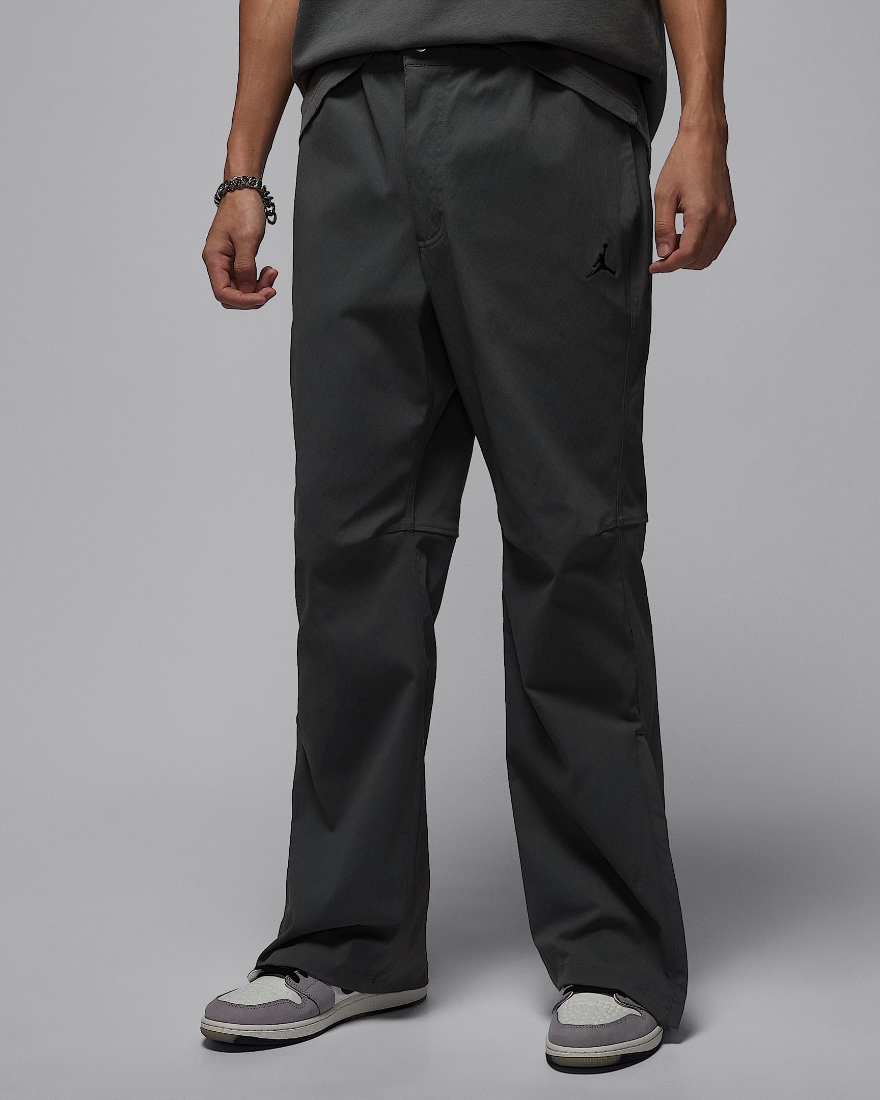 Jordan Flight Essentials 男子拒水防晒长裤 - 铁灰/黑