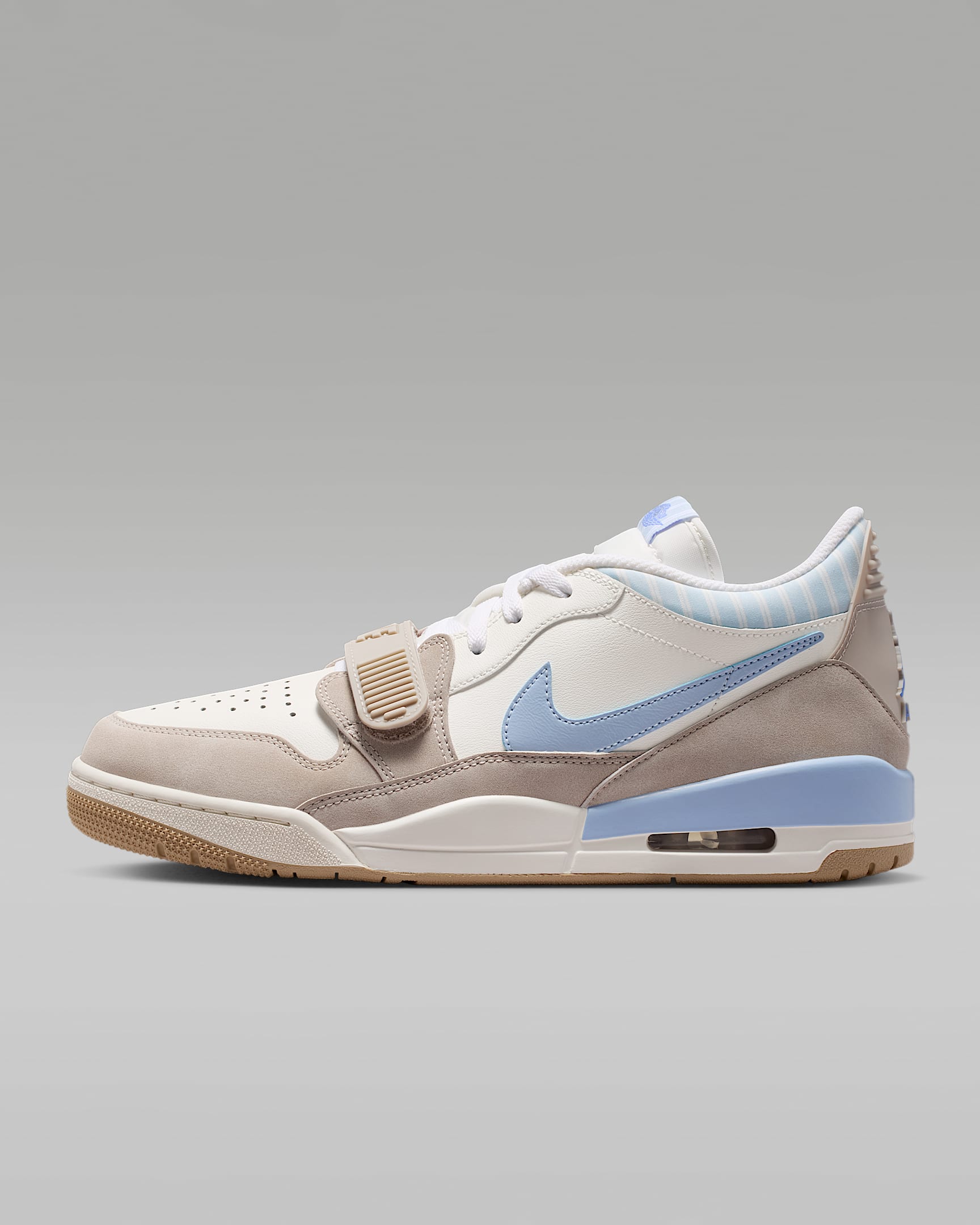 Air Jordan Legacy 312 Low 男子运动鞋 - 帆白/帆白/脉冲宝石蓝/氢蓝