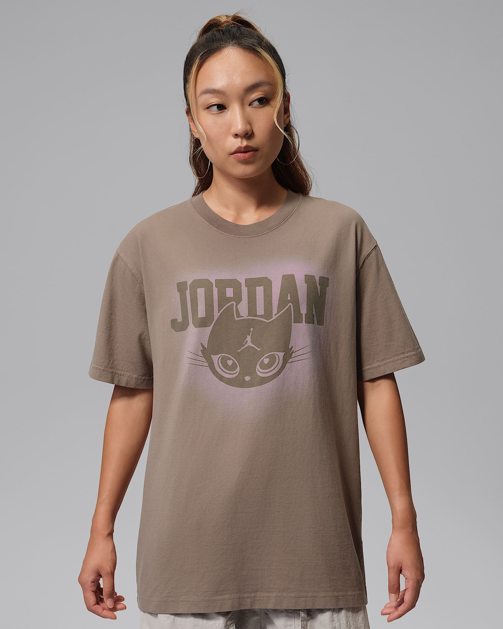 Jordan 女子 Oversize 风印花短袖T恤 - 貂棕