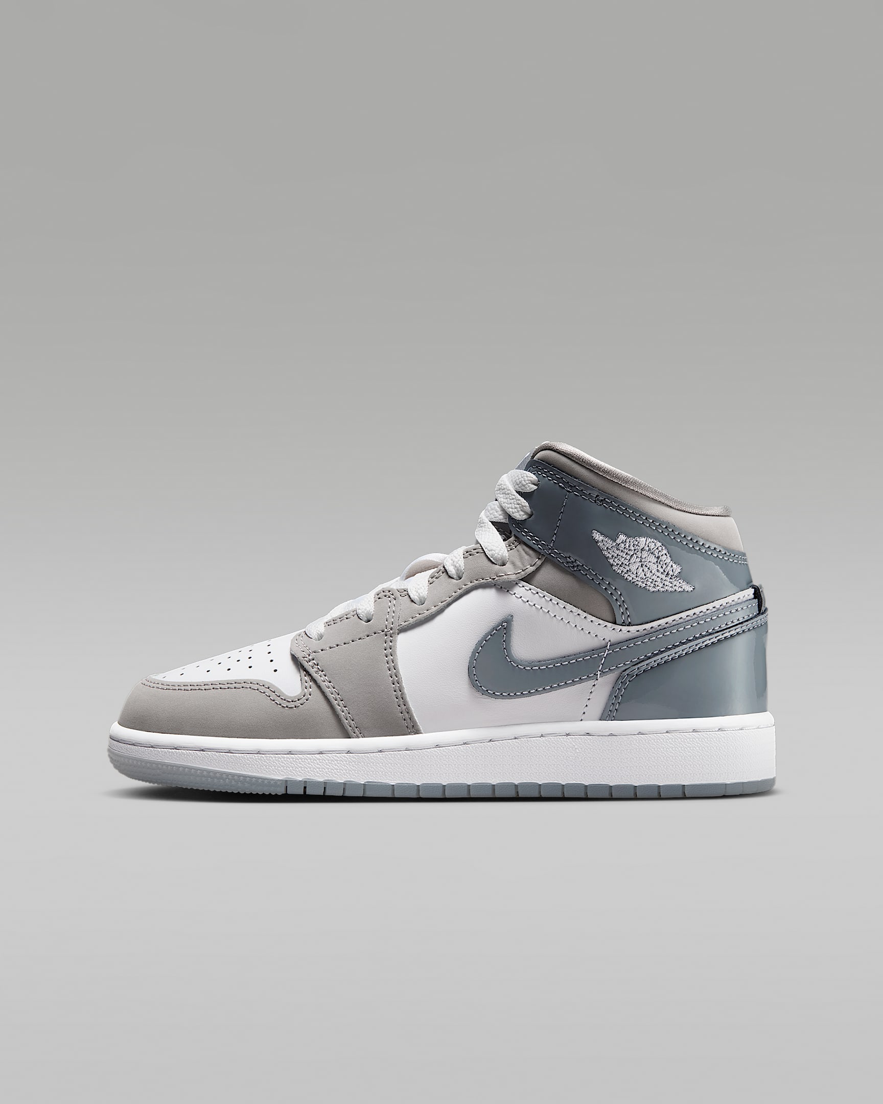 Air Jordan 1 Mid SE 大童运动鞋 - 白色/中灰/冷灰