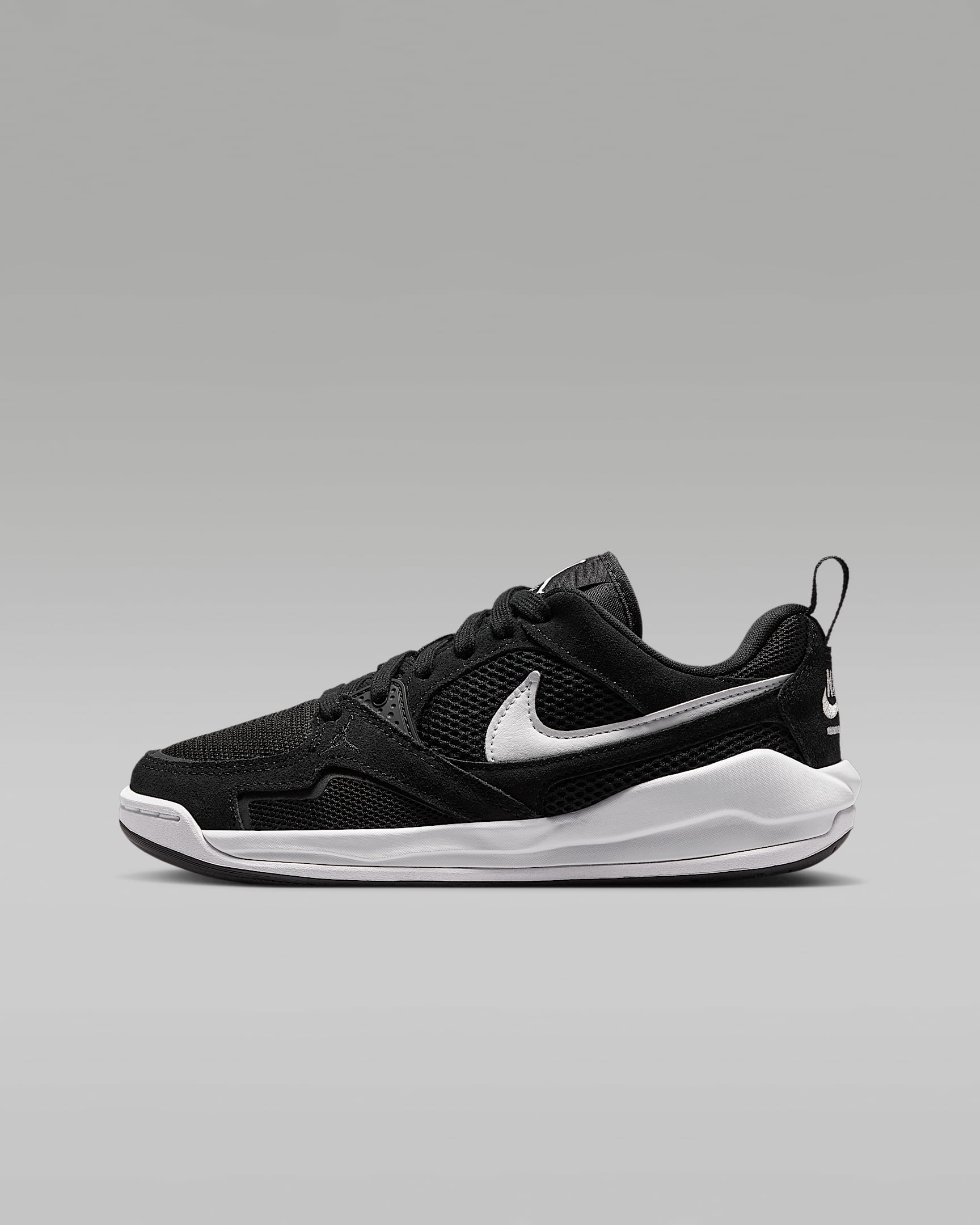 Jordan CMFT Era Jordan 舒释鞋大童运动鞋 - 黑/白色