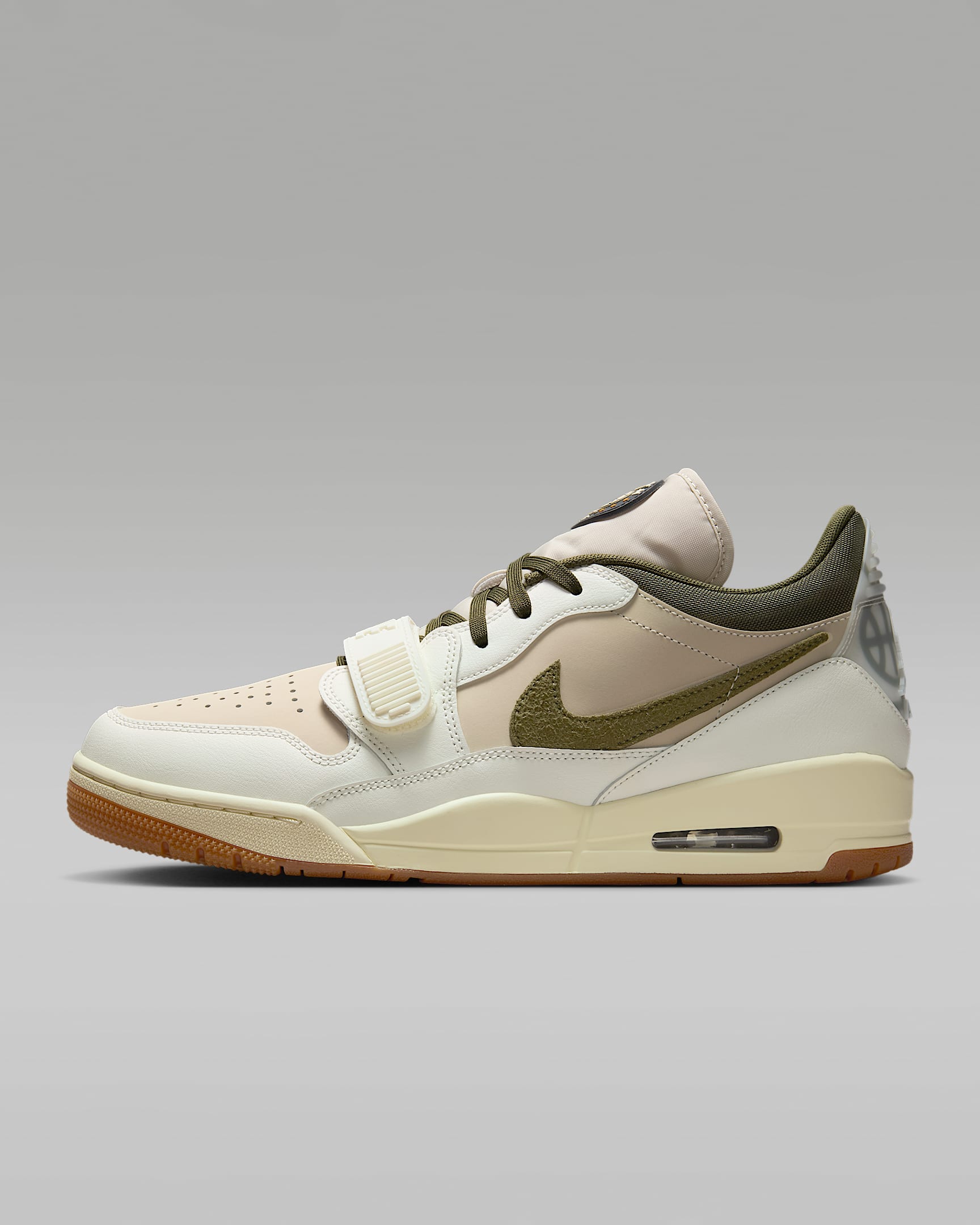 Air Jordan Legacy 312 Low 下站东单男子运动鞋 - 燕麦色/椰奶色/帆白/中橄榄绿