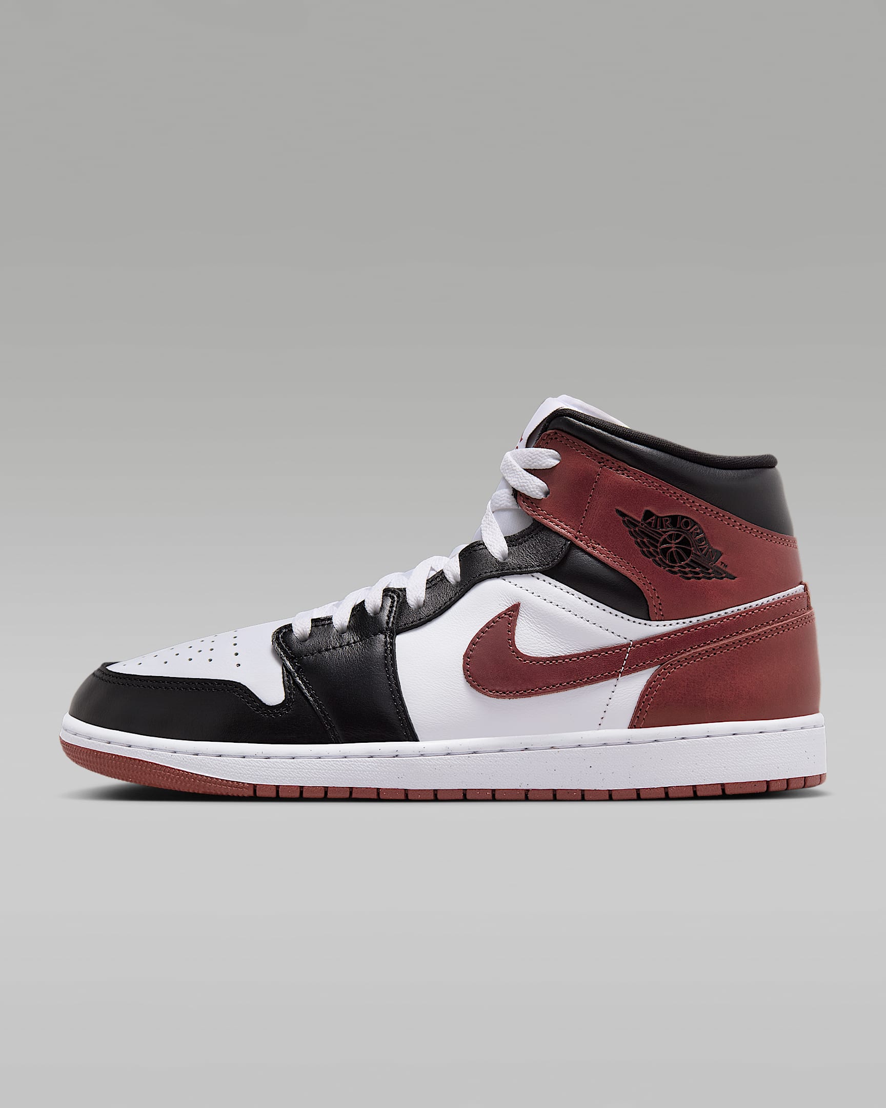 Air Jordan 1 Mid SE 男子运动鞋 - 白色/黑/小马棕