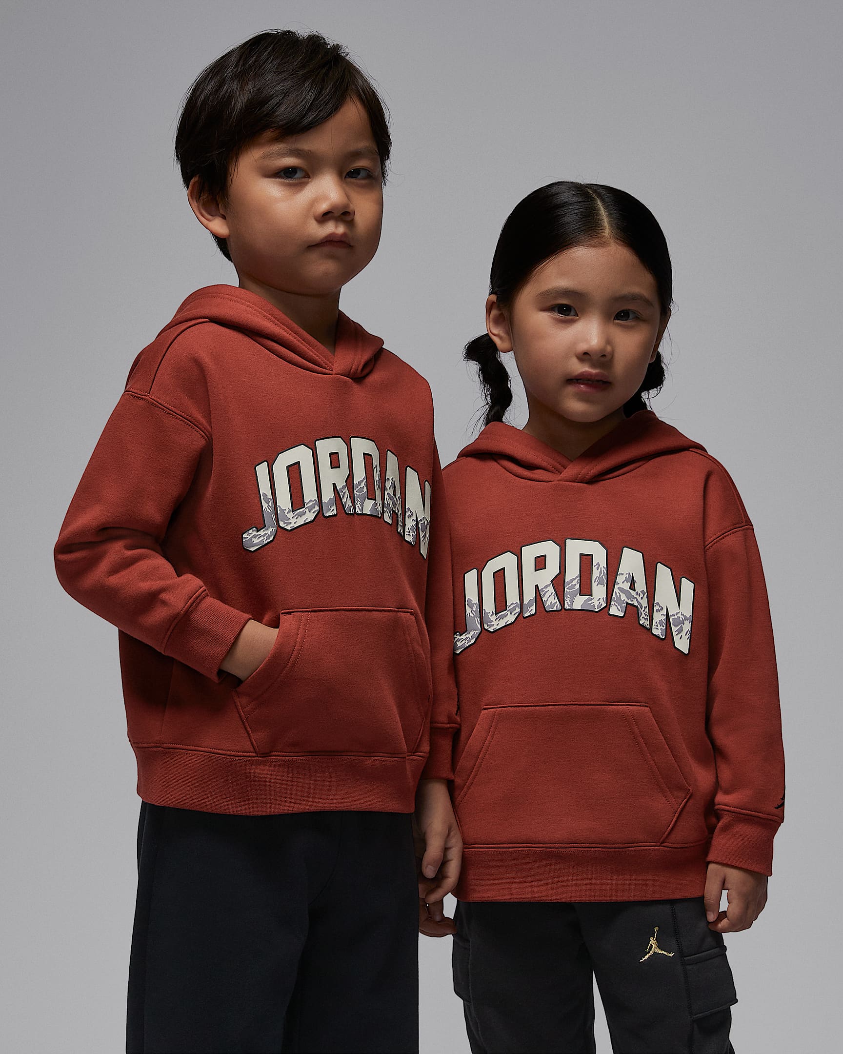 Jordan Gift Giving Mountain 幼童加绒套头连帽衫 - 石红