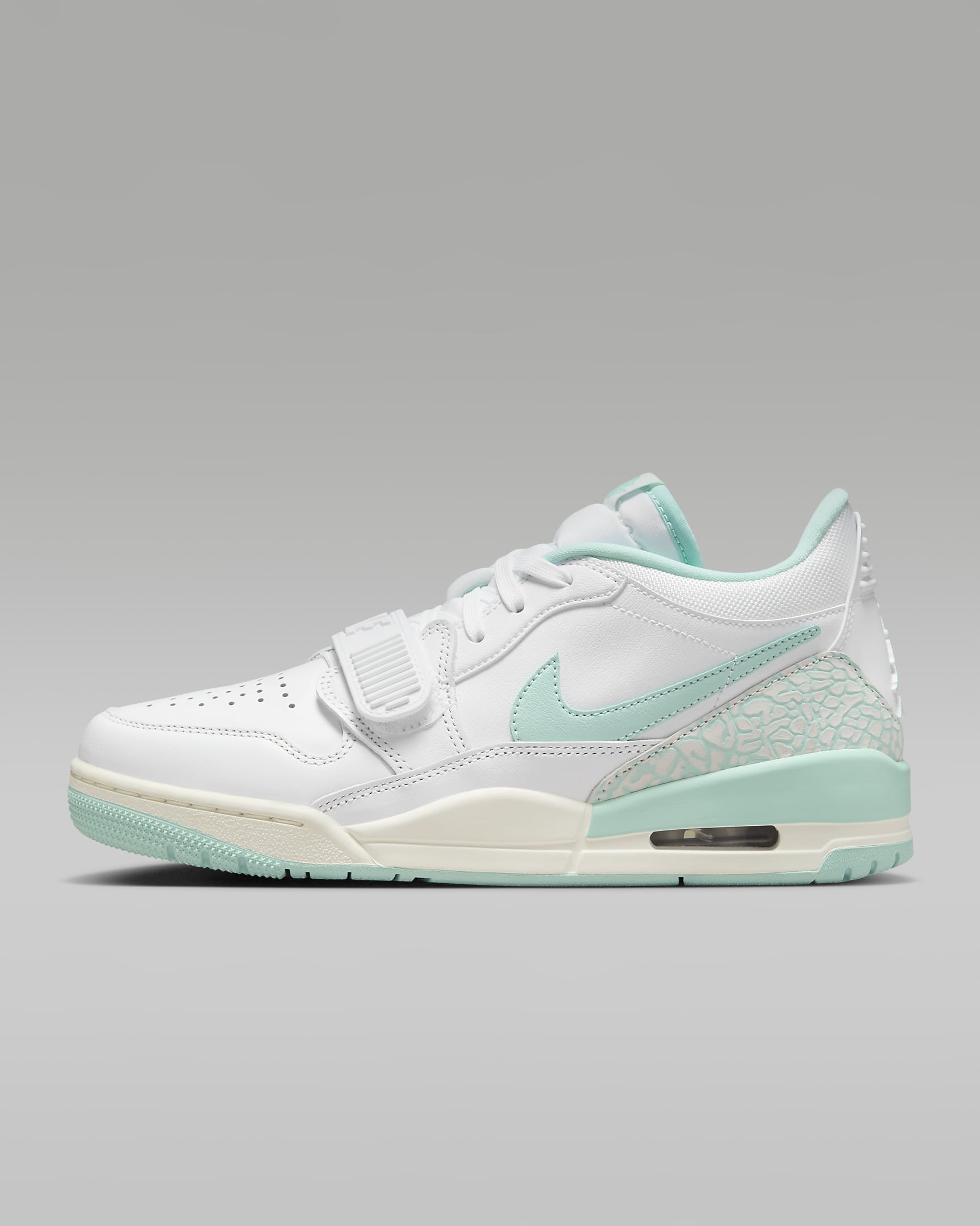 Air Jordan Legacy 312 Low 女子运动鞋 - 白色/帆白/浅雨露绿