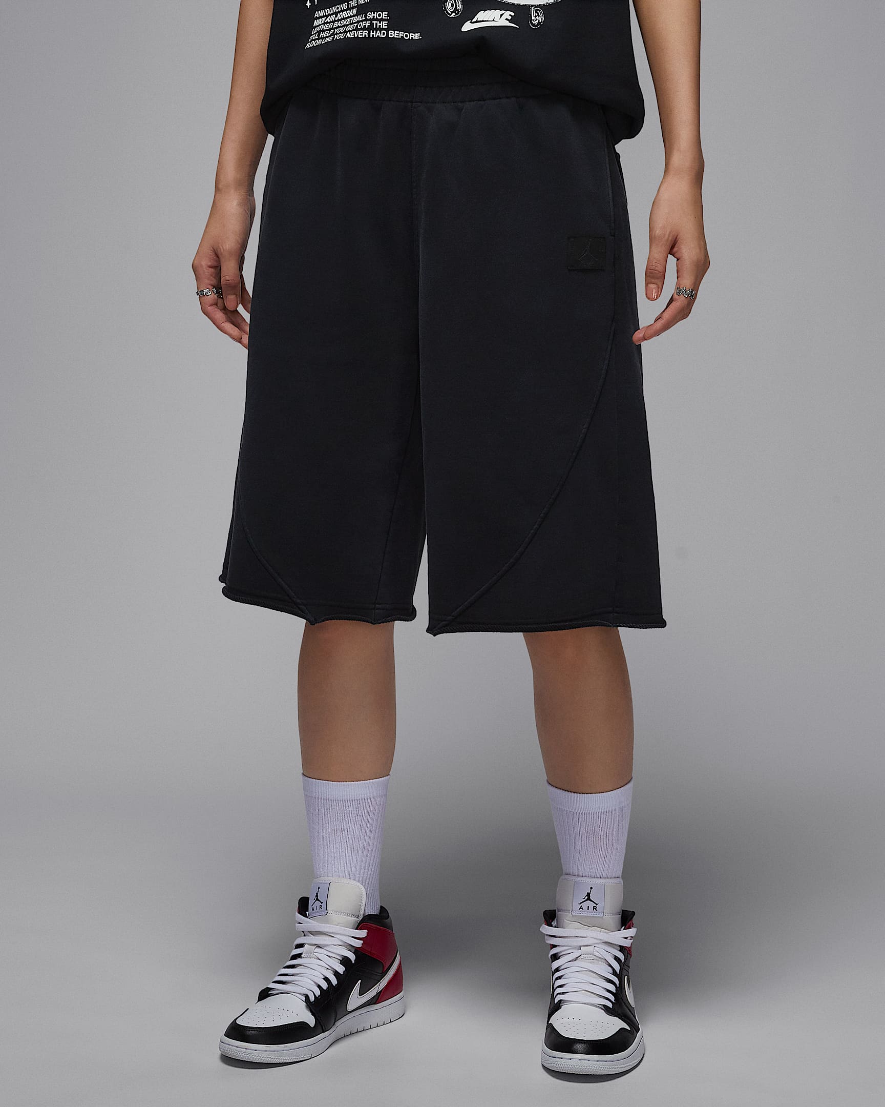 Jordan Flight Fleece 女子法式毛圈短裤 - 黑/暗烟灰