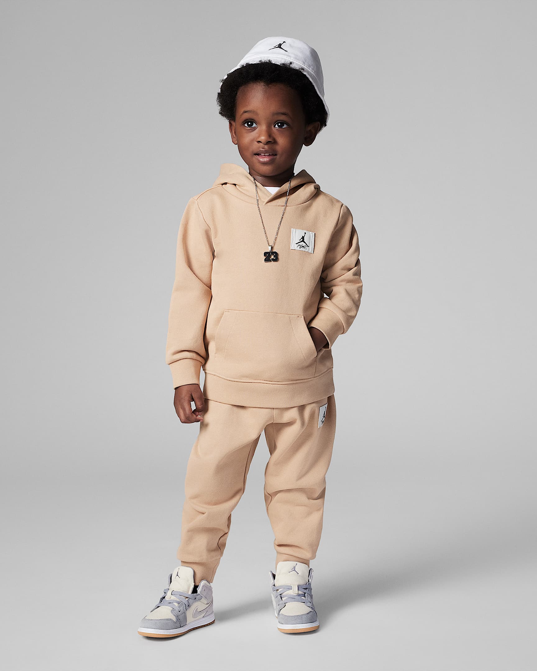Jordan Jumpman 婴童套头连帽衫和长裤套装 - 麻黄