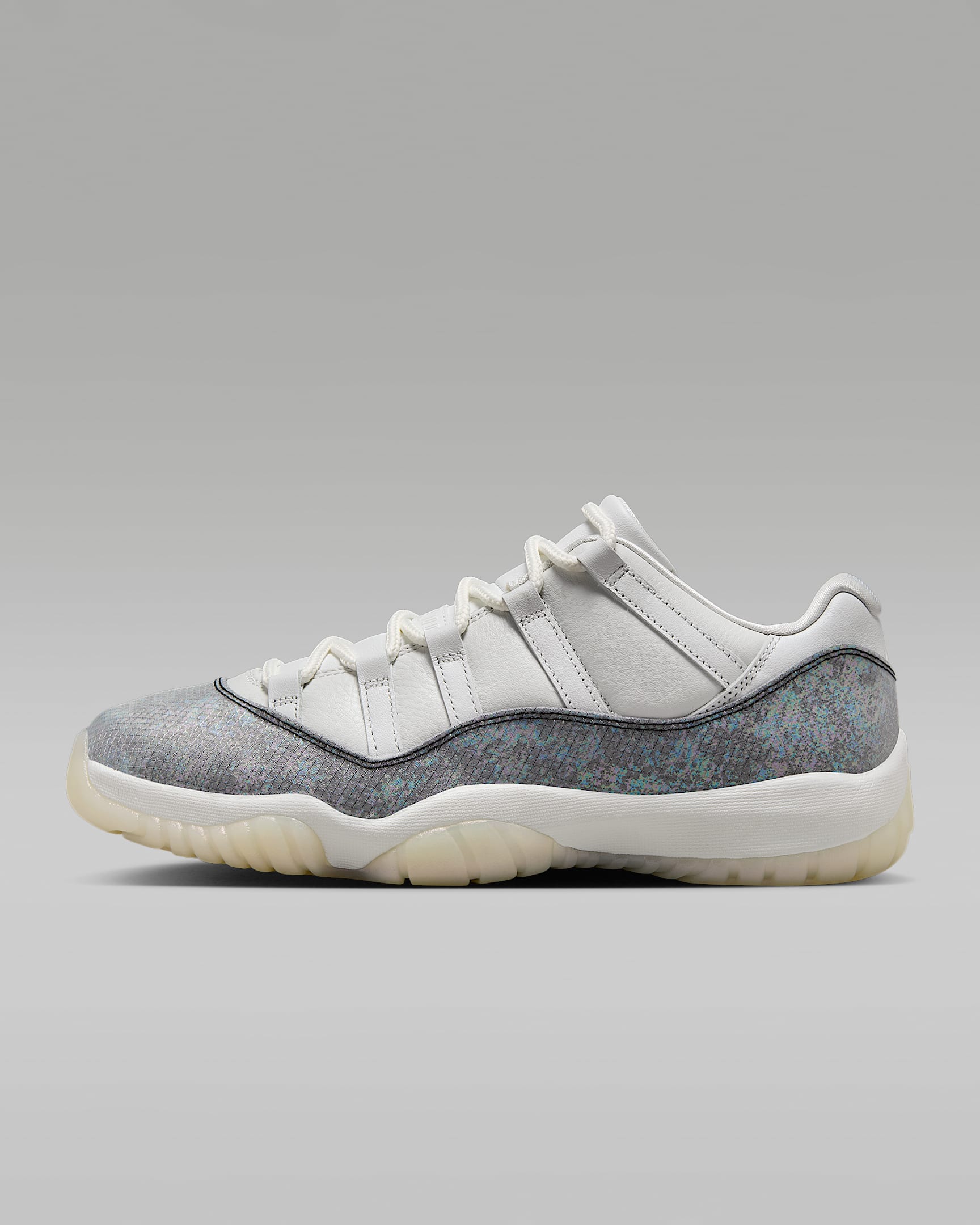 Air Jordan 11 Retro "CNY" 新年蜕变系列 AJ11 银蟒复刻男子运动鞋 - 黑/足球灰/山峰白