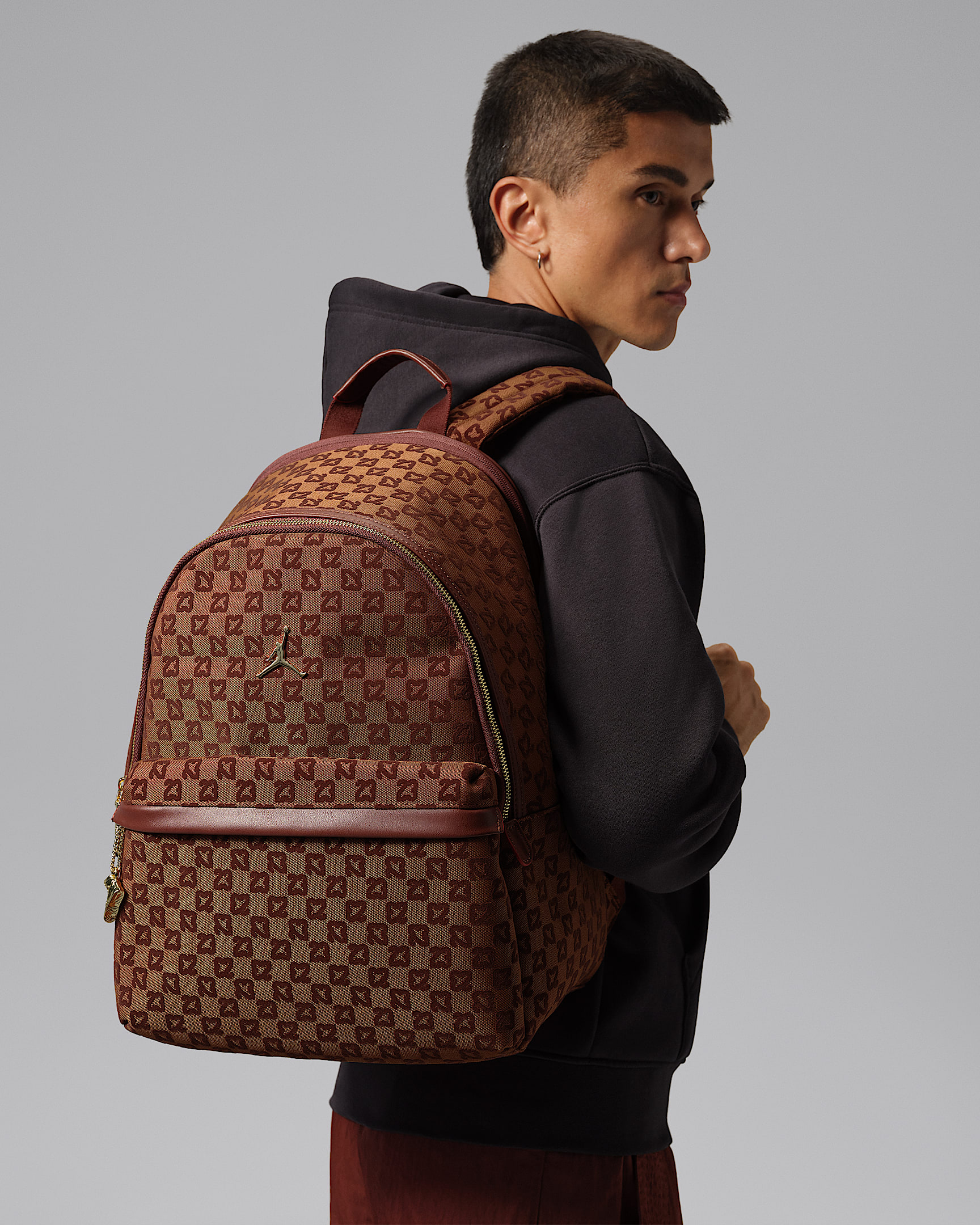 Jordan Monogram 双肩包 - 月蚀古铜