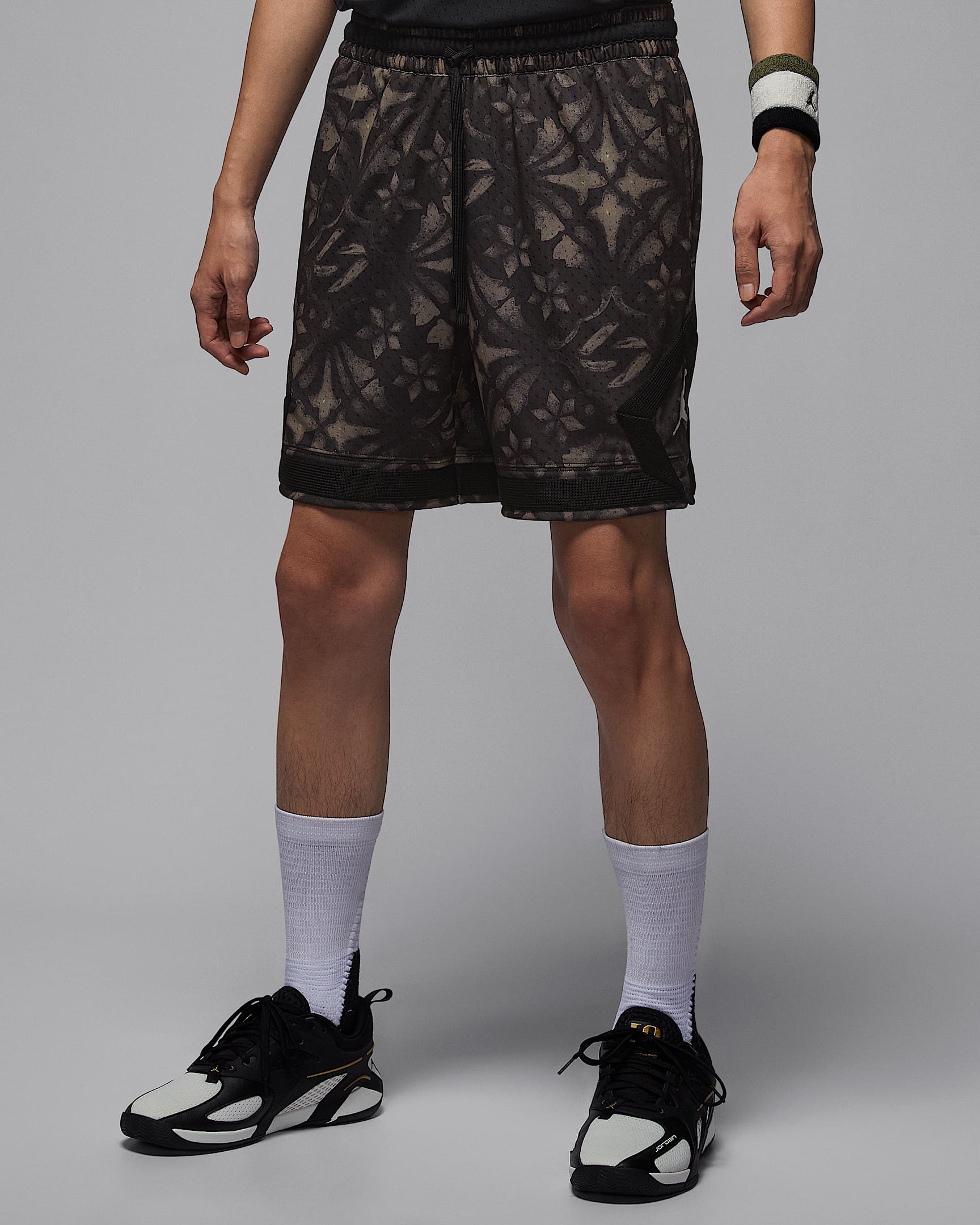 Luka Dončić Dri-FIT Diamond 东契奇男子速干短裤 - 黑/帆白