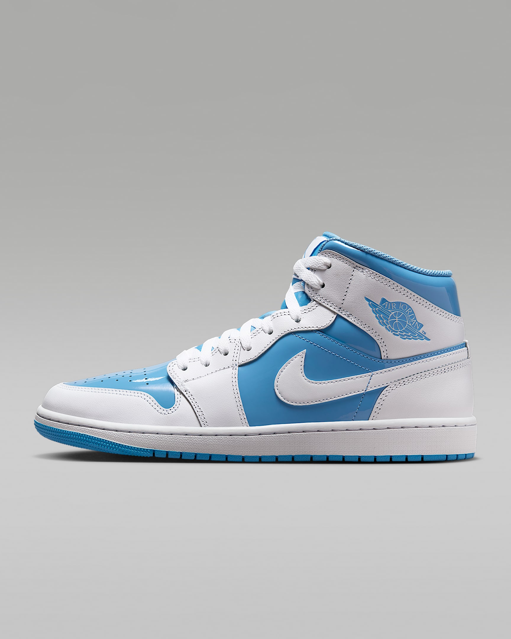 Air Jordan 1 Mid SE 男子漆皮亮面运动鞋 - 白色/传奇蓝