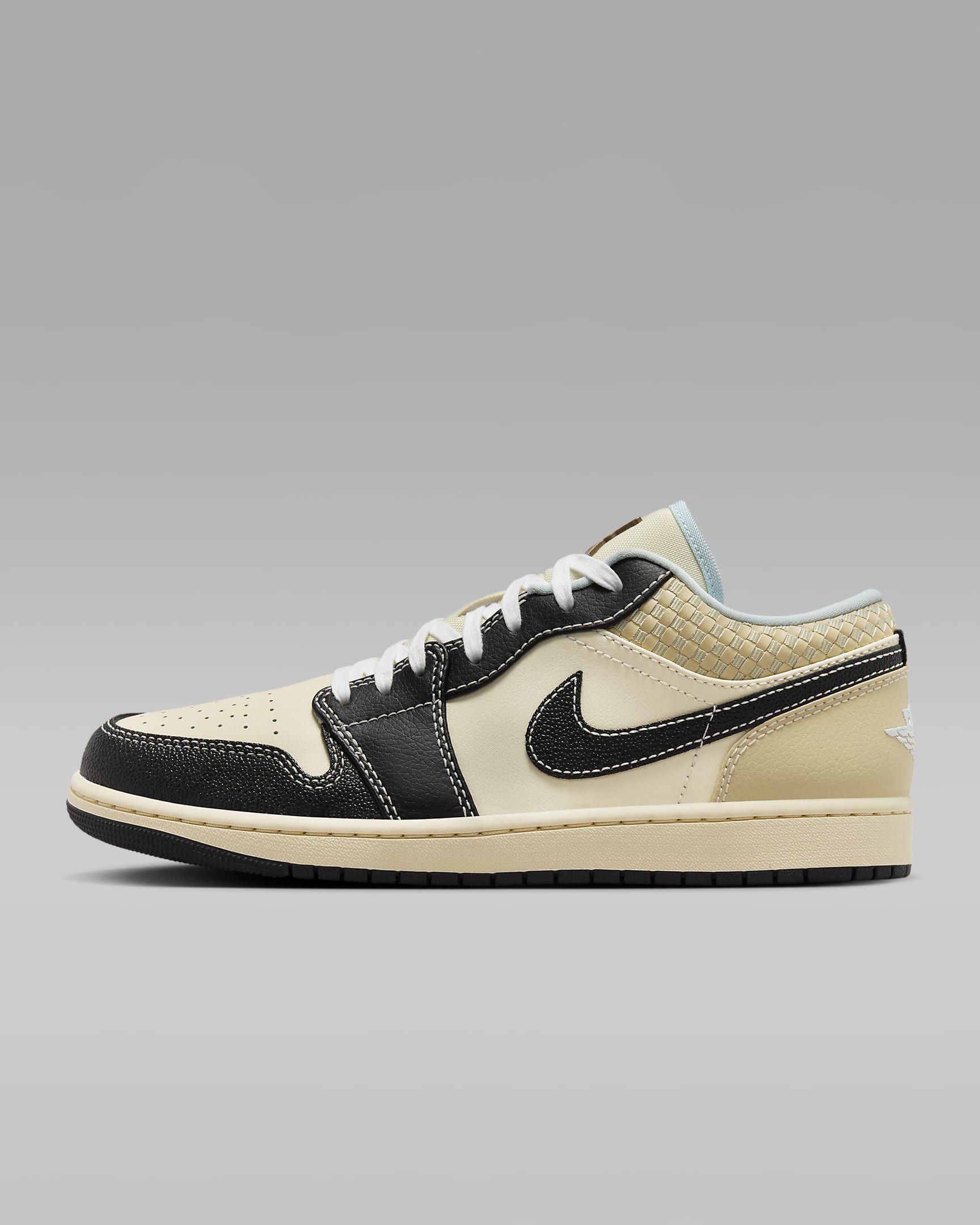 Air Jordan 1 Low SE 男子复古运动鞋 - 椰奶色/棉布白/团队金/黑