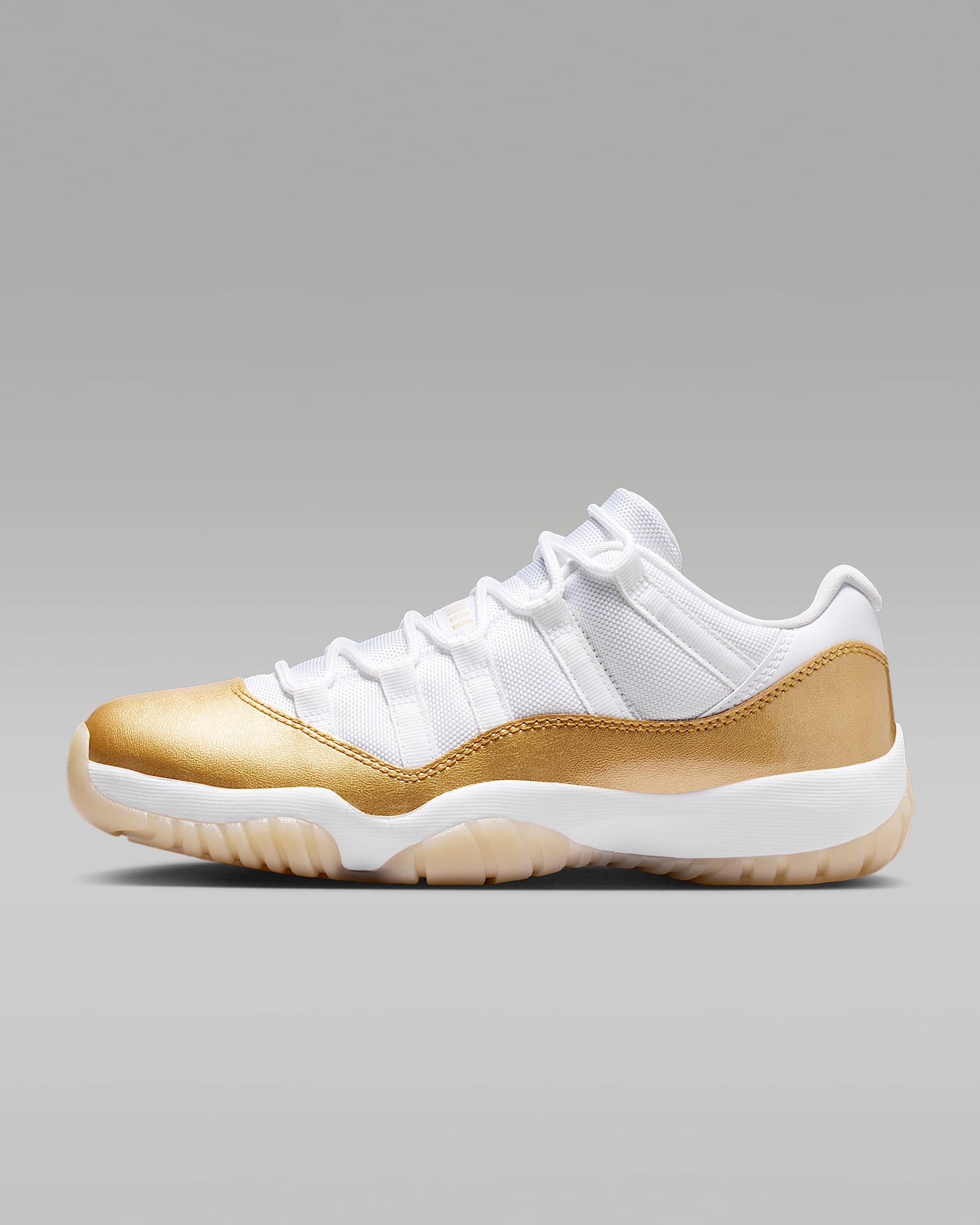 Air Jordan 11 Low "Mother's Day" 母亲节女子运动鞋 - 白色/团队金/金属色
