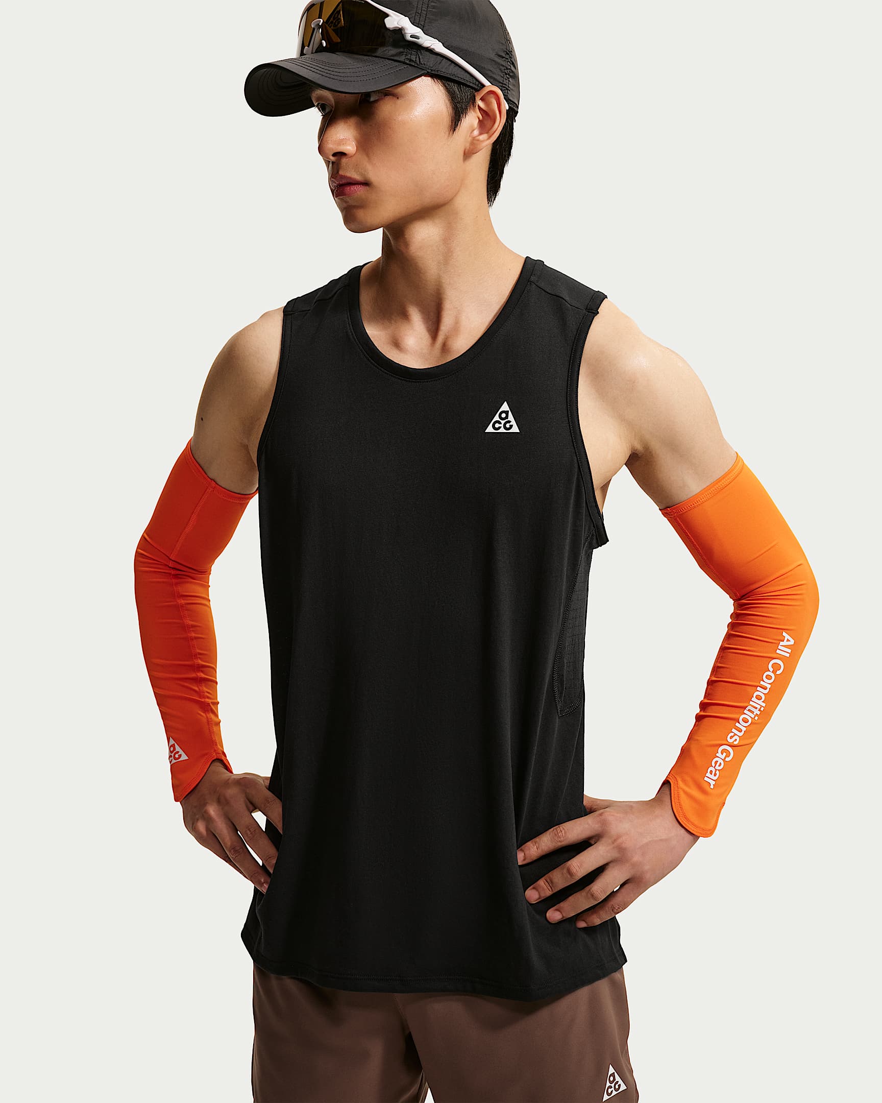 Nike ACG "Solar Chase" Dri-FIT ADV 男子速干背心 - 黑/黑/山峰白