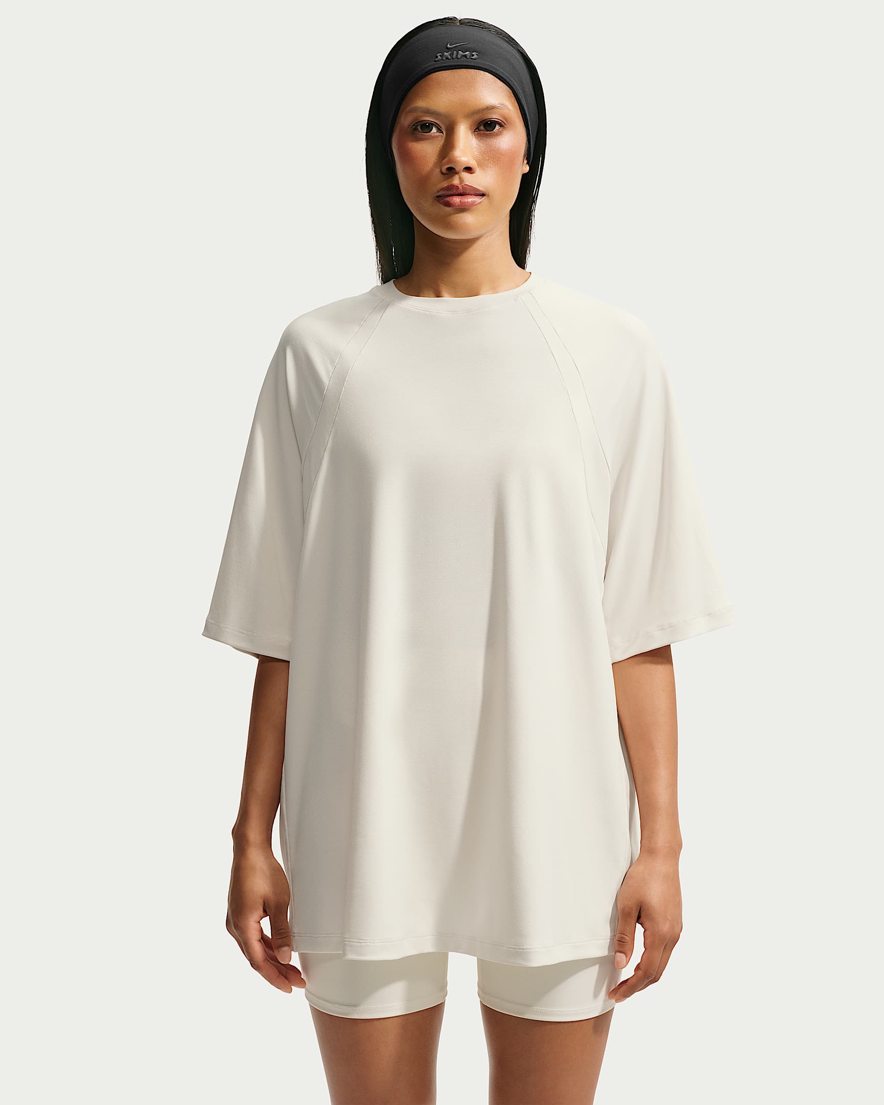 NikeSKIMS Airy 女子 Oversize 风速干短袖T恤 - NSKM Actv Ivory/NSKM Actv Ivory