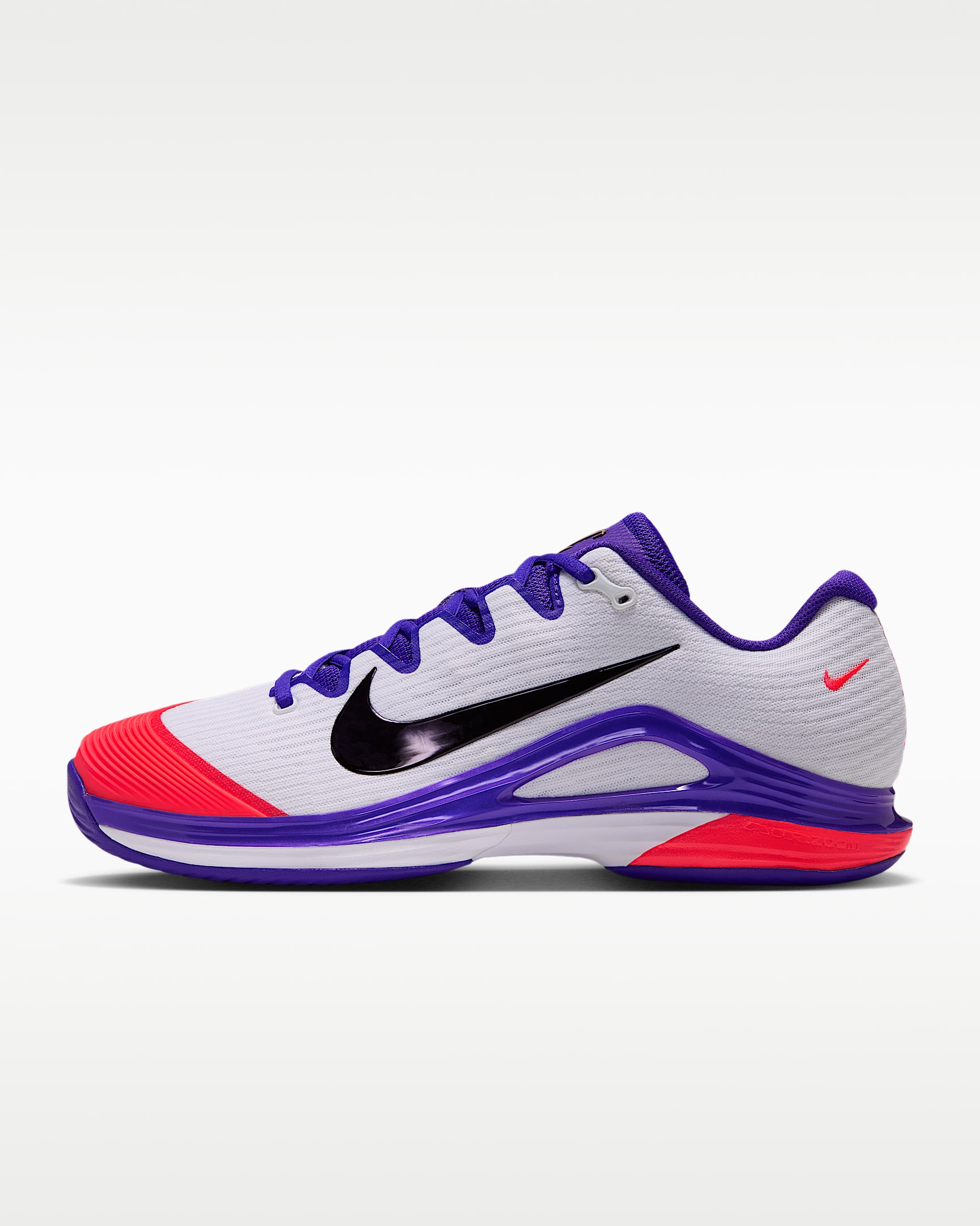 Nike Vapor 12 PRM 卡洛斯·阿尔卡拉斯同款男子硬地球场网球鞋 - 白色/暗紫/亮深红/暗调勃艮第酒红
