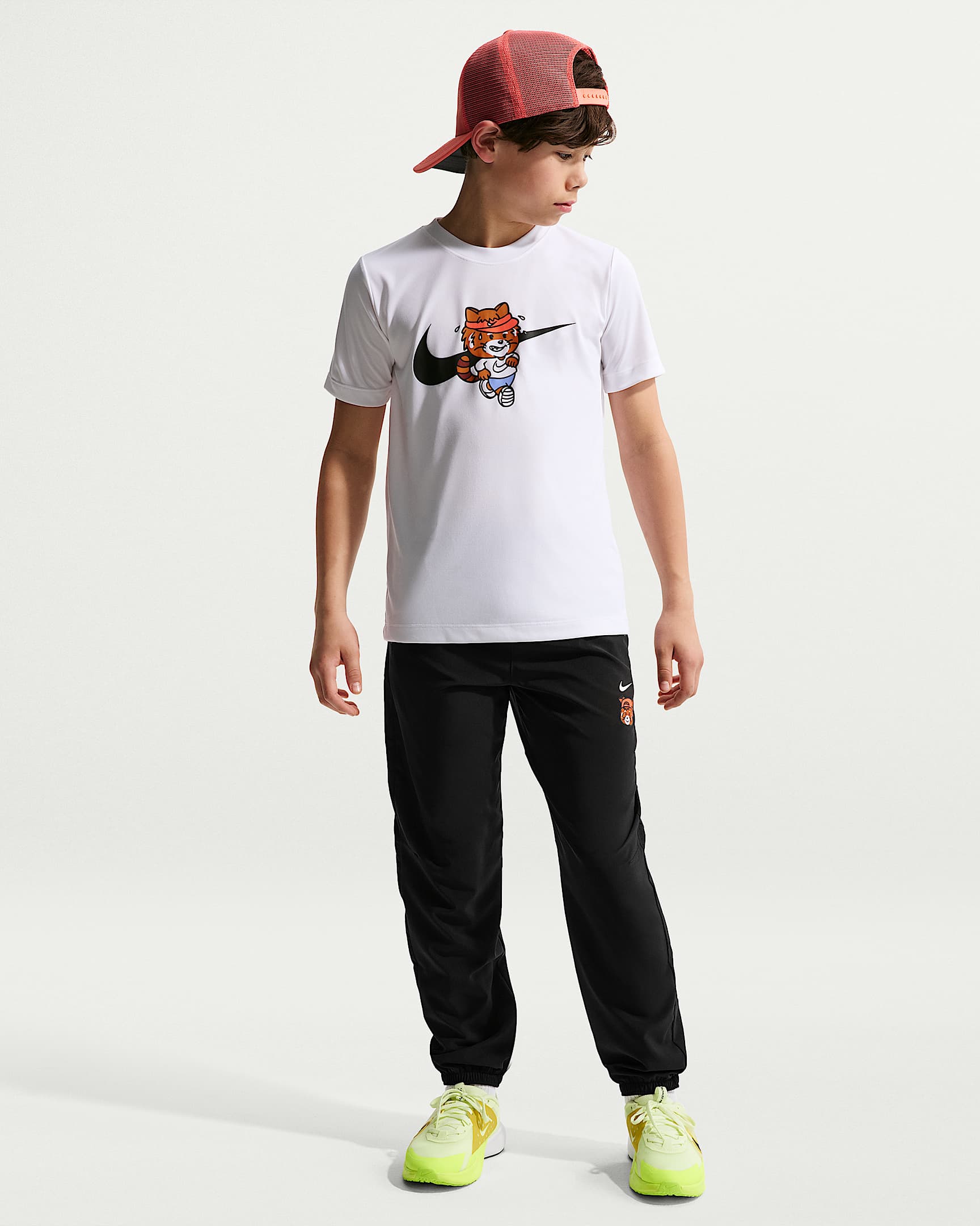 Nike Multi Dri-FIT 大童(男孩)速干长裤 - 黑