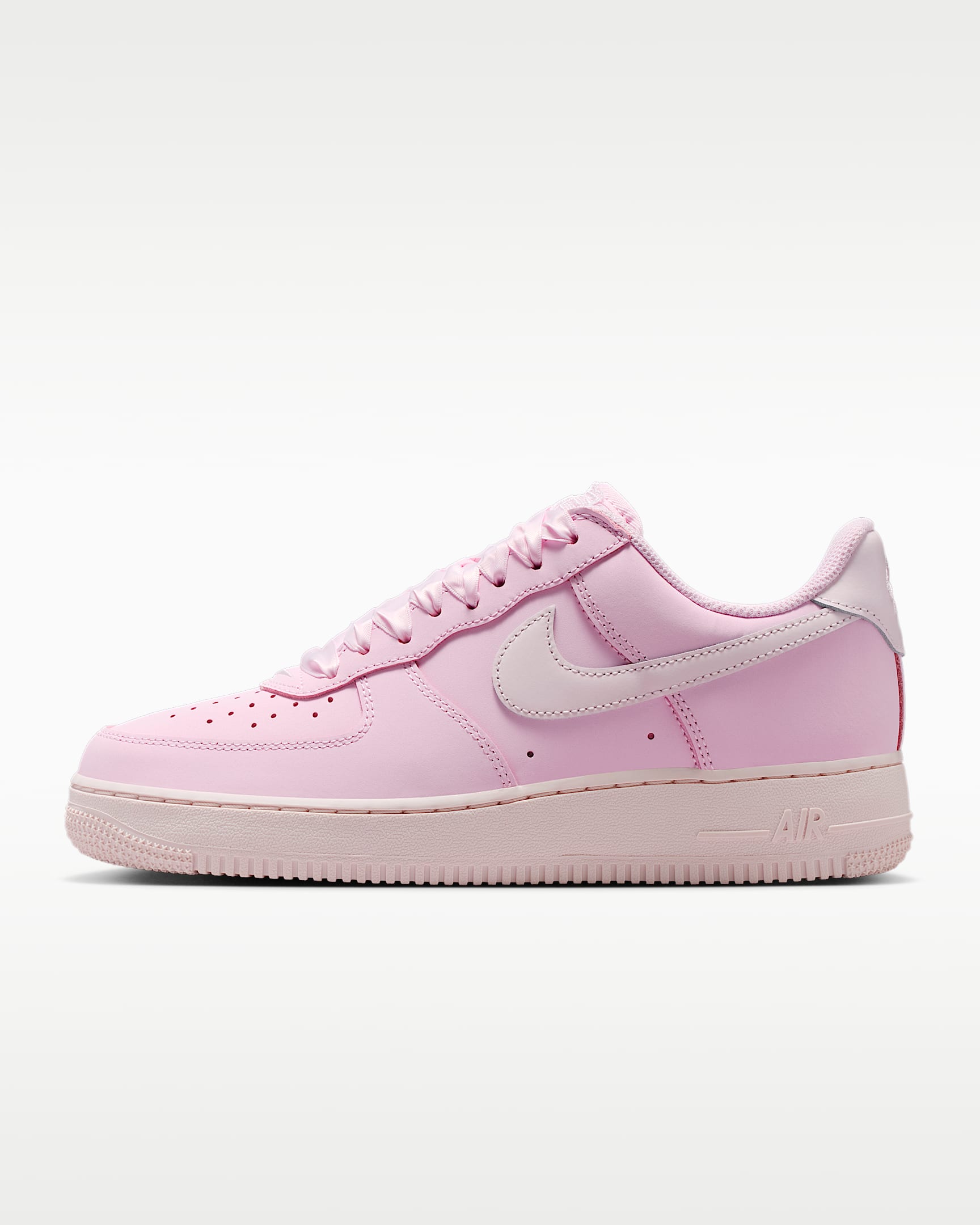 Nike Air Force 1 Retro Premium 女子空军一号运动鞋 - 泡沫粉/泡沫粉/珍珠粉