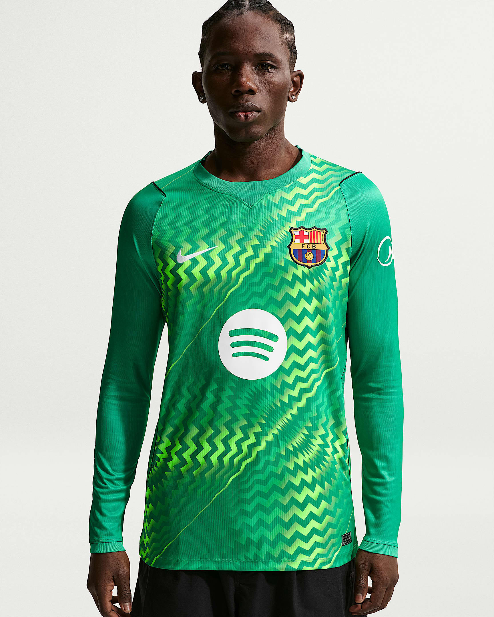 2026/27 赛季巴萨守门员球迷版 Nike Dri-FIT 男子速干长袖足球球衣 - 体育场绿/体育场绿/黑/白色