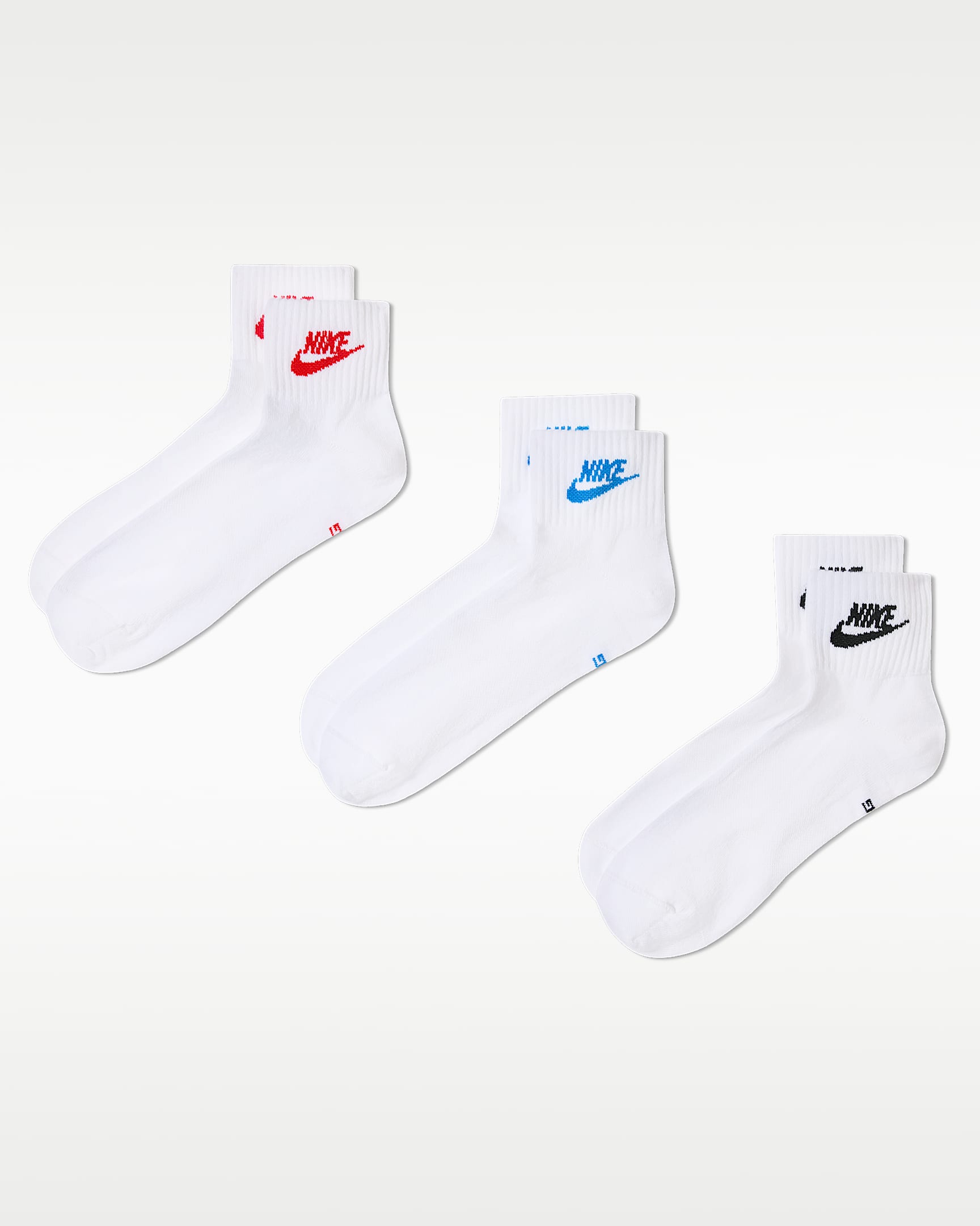 Nike Everyday Essential 运动短袜（3 双） - 多色