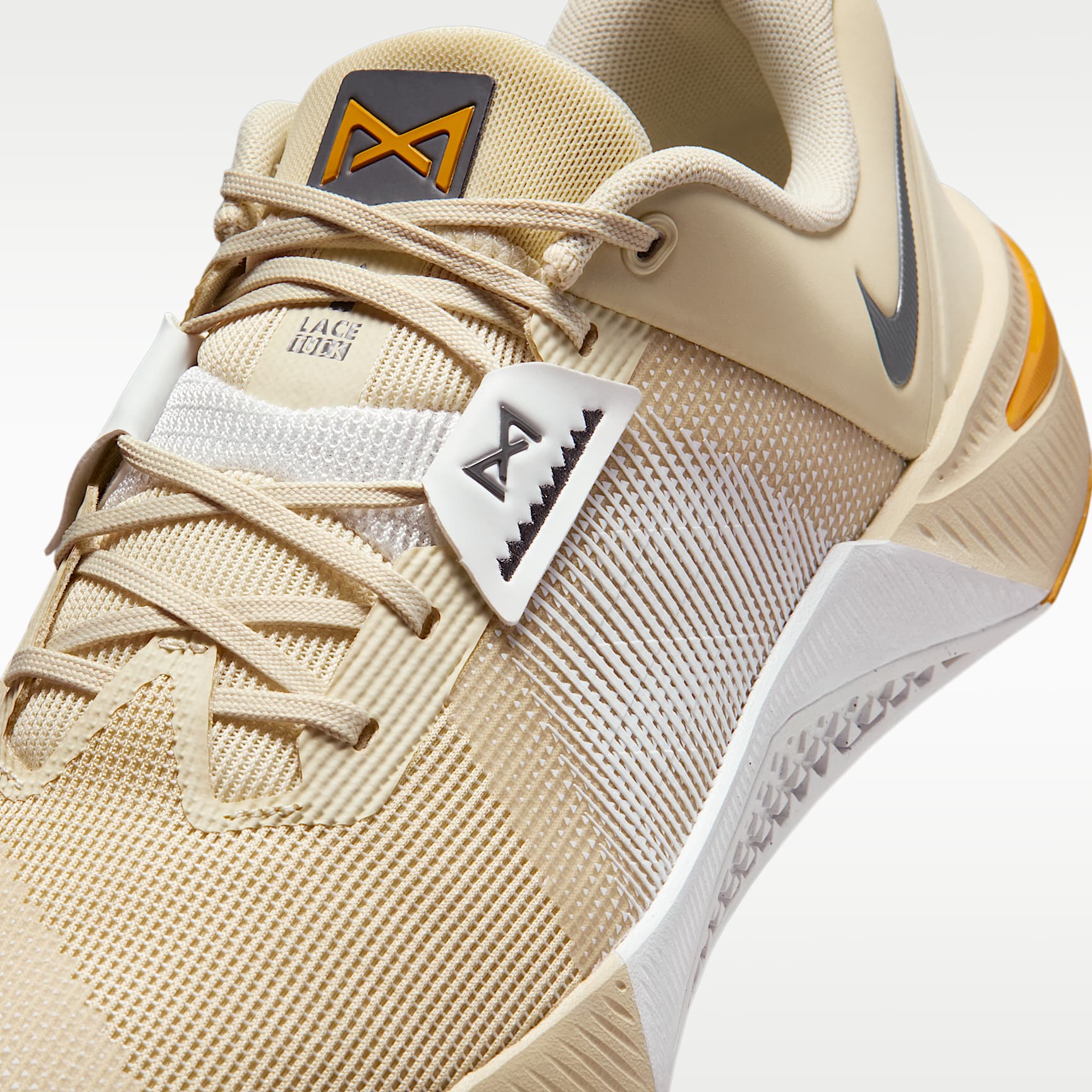 Nike Metcon 10 男子训练鞋力量训练 - 浅卡其/金叶色/铁灰