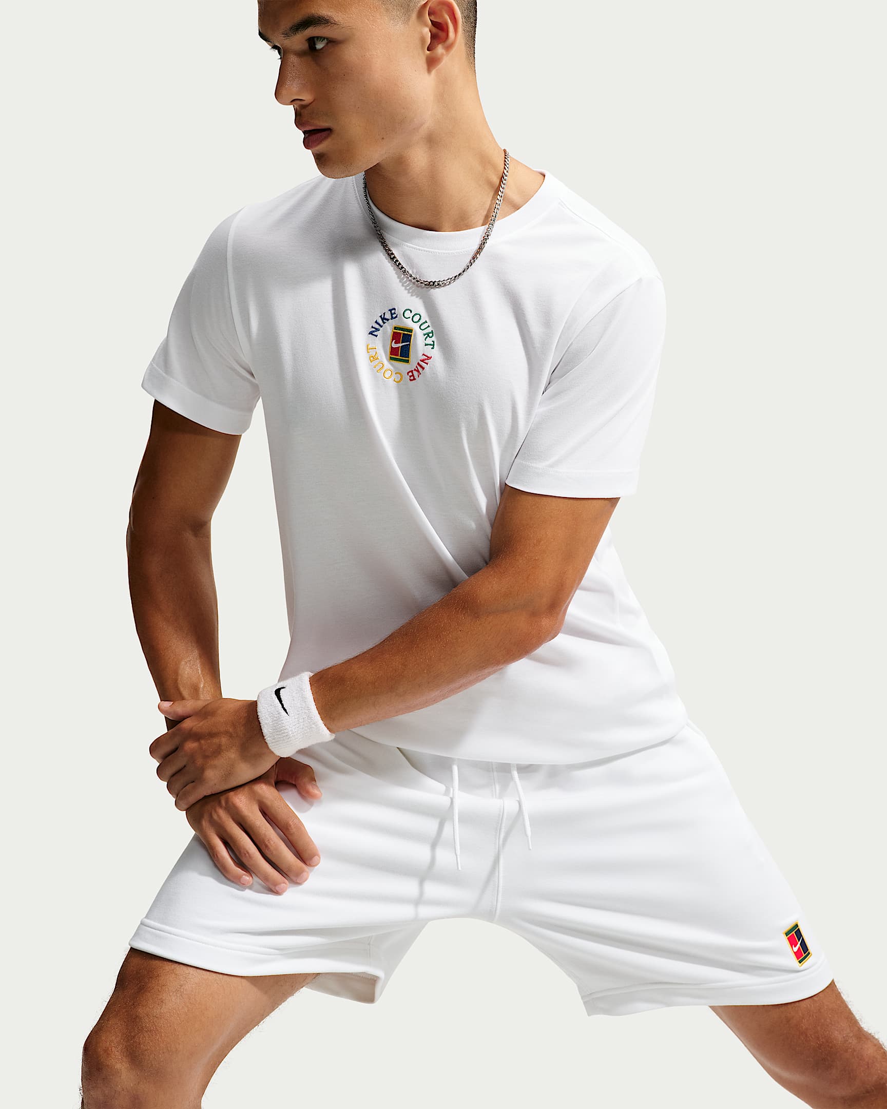 NikeCourt Dri-FIT 男子速干短袖网球T恤 - 白色