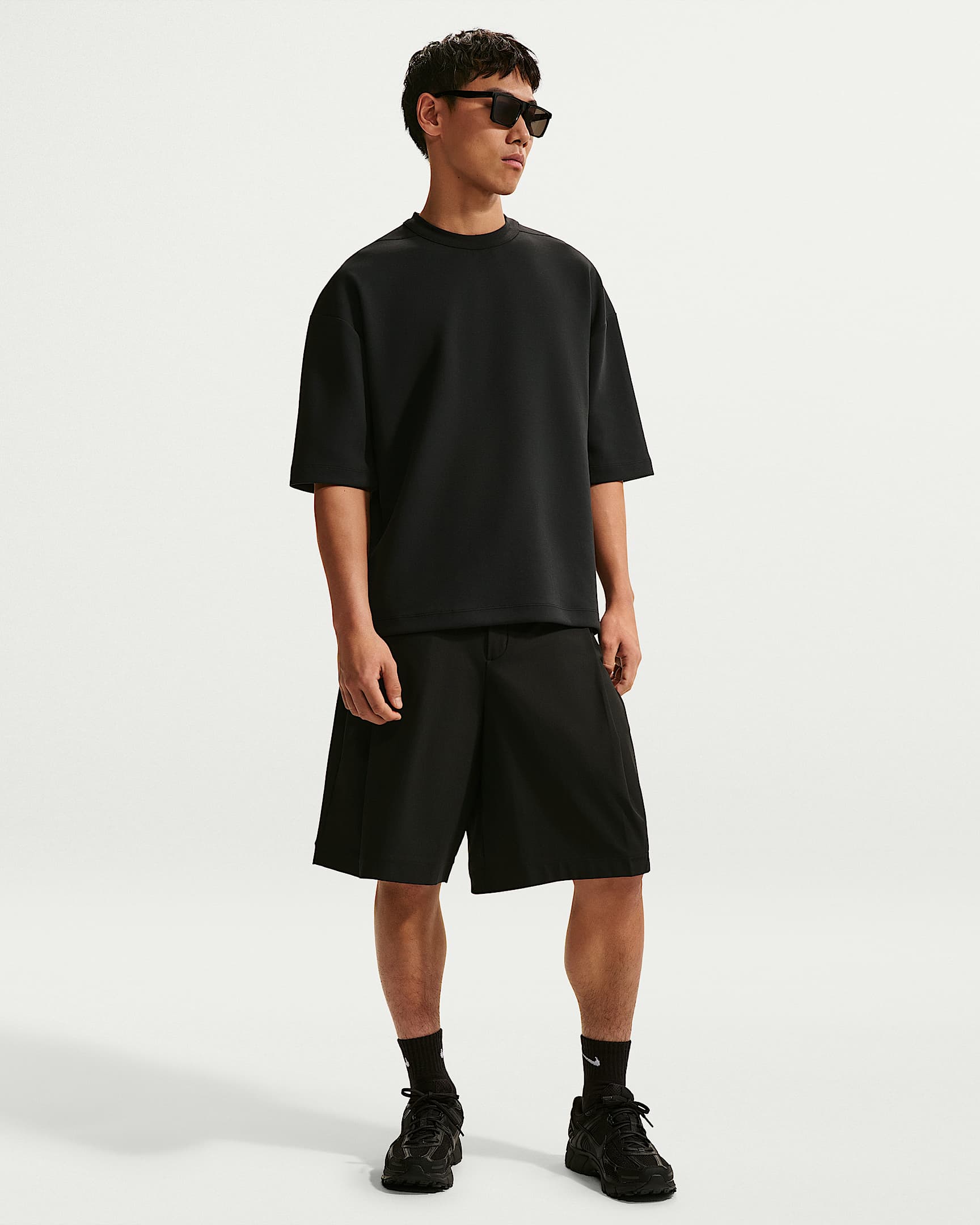 Nike 24.7 PerfectStretch Dri-FIT UV 无界弹韧男子防晒速干短裤 - 黑/黑/暗烟灰