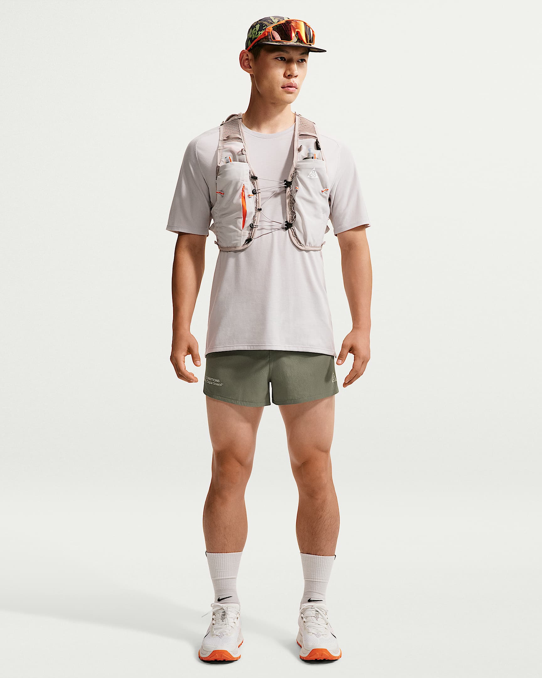 ACG "Trailwind" Dri-FIT ADV 男子速干越野跑步短裤 - 浅军绿/白色