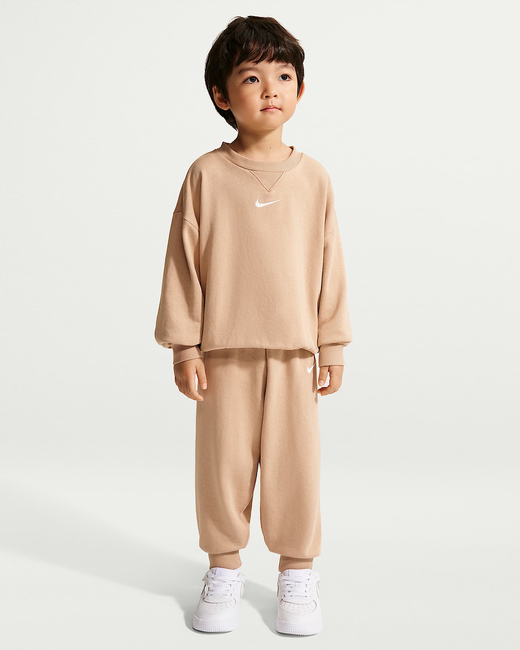 Nike 婴童法式毛圈圆领上衣和长裤套装 - 麻黄