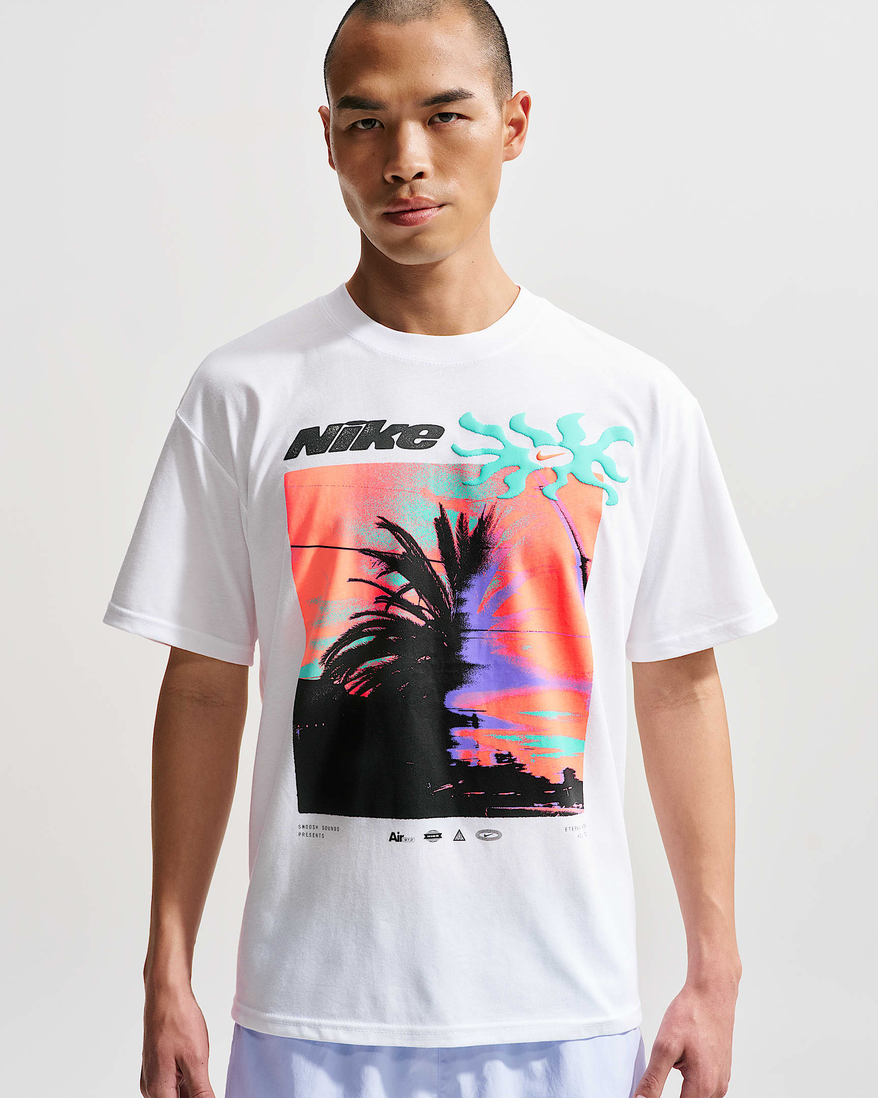 Nike Sportswear 男子T恤 - 白色
