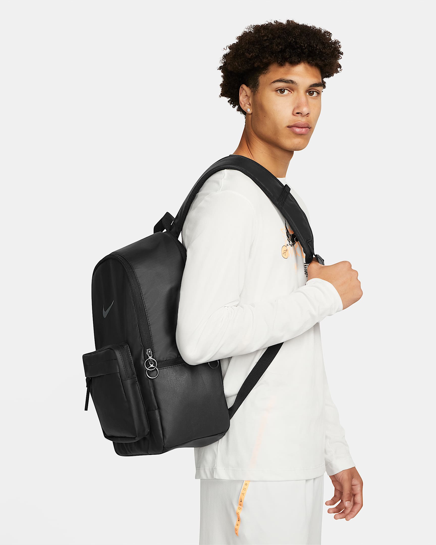 Nike Heritage 冬季款尤金双肩包 - 黑/黑/烟灰