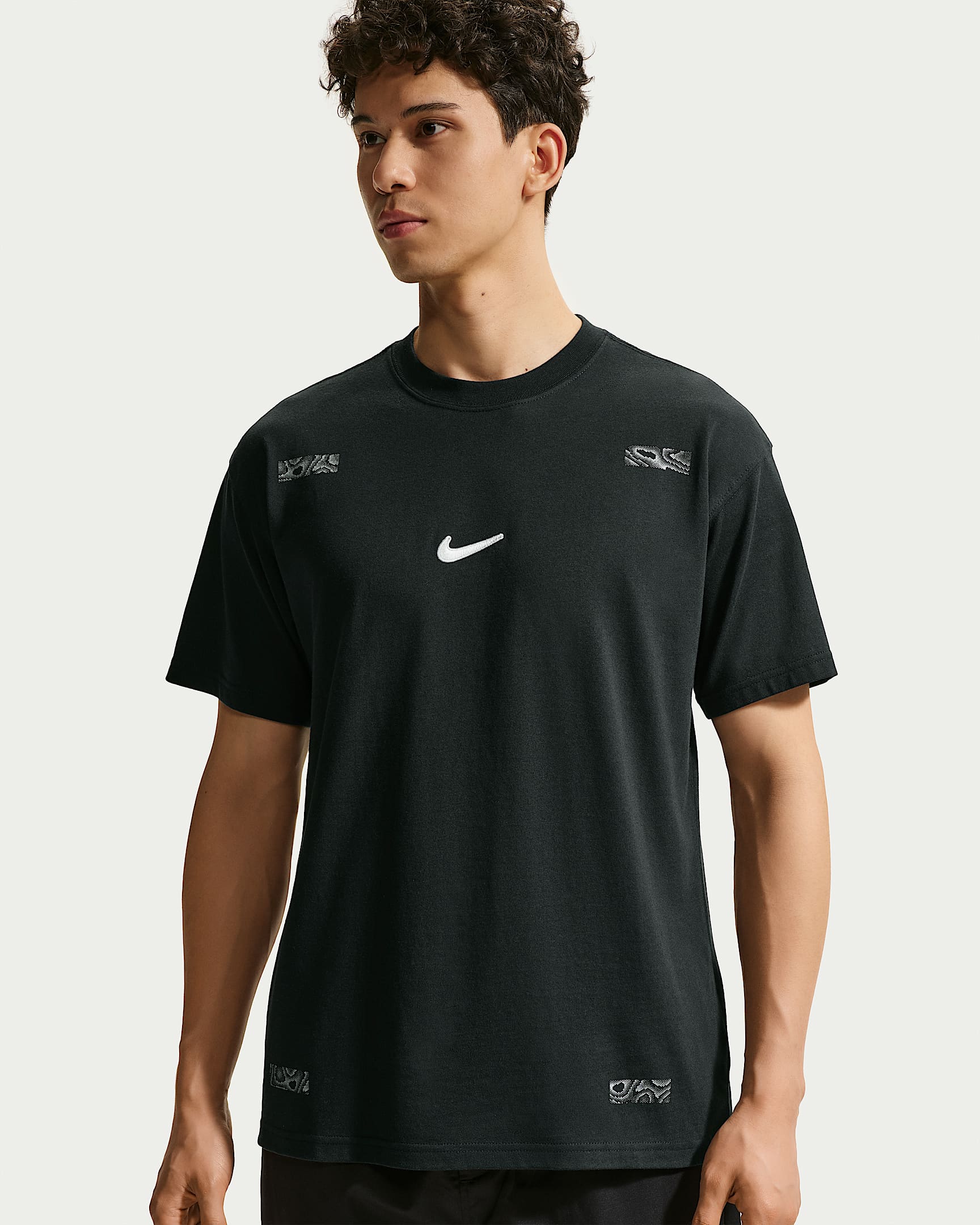 Nike Sportswear 男子短袖T恤 - 黑