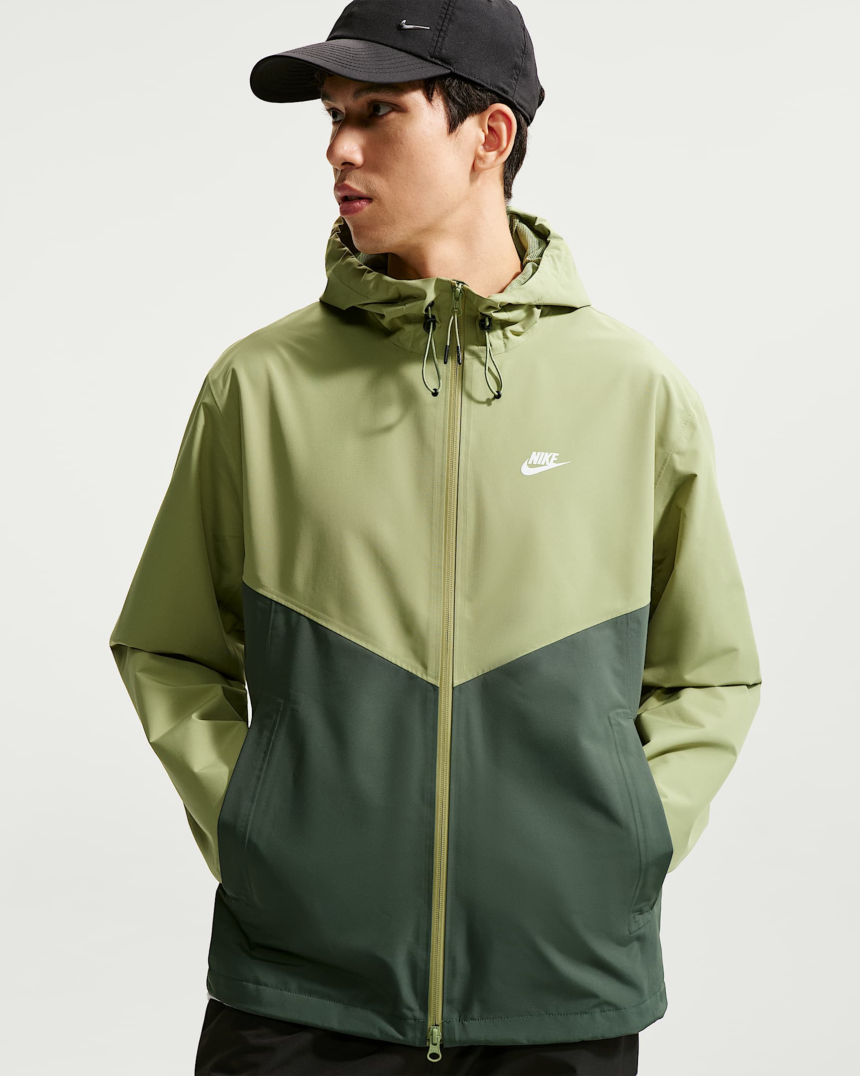 Nike Windrunner Storm-FIT ADV 男子防风防水夹克硬壳冲锋衣 - 灰橄榄绿色/迷彩绿/白色