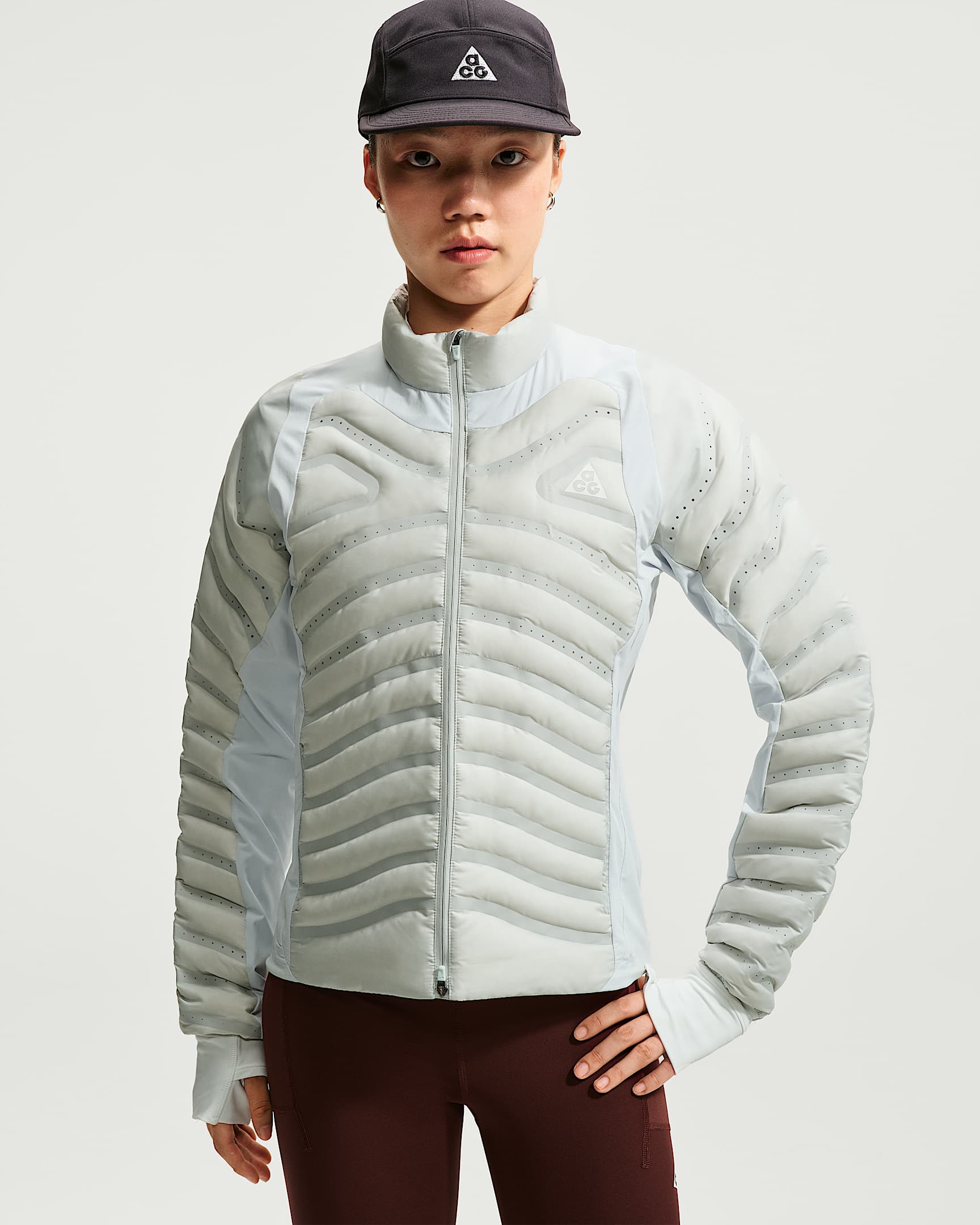 ACG Lava Loft Therma-FIT 女子 750 蓬羽绒拼接夹克 - 浅银/白金色/浅银/山峰白