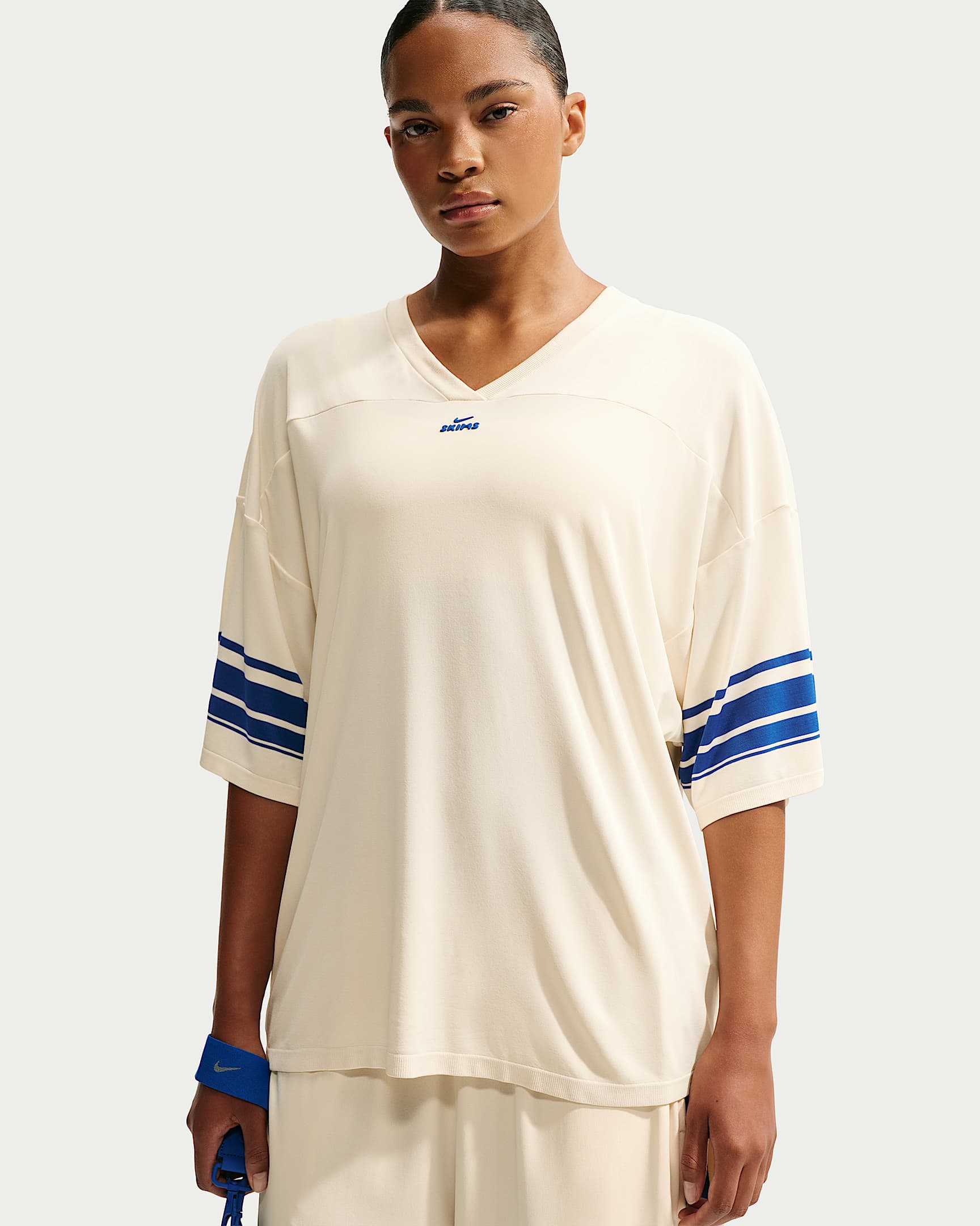 NikeSKIMS Stretch Knit 2.0 女子 Oversize 风 V 领上衣 - NSKM Actv Ivory/NSKM Cobalt