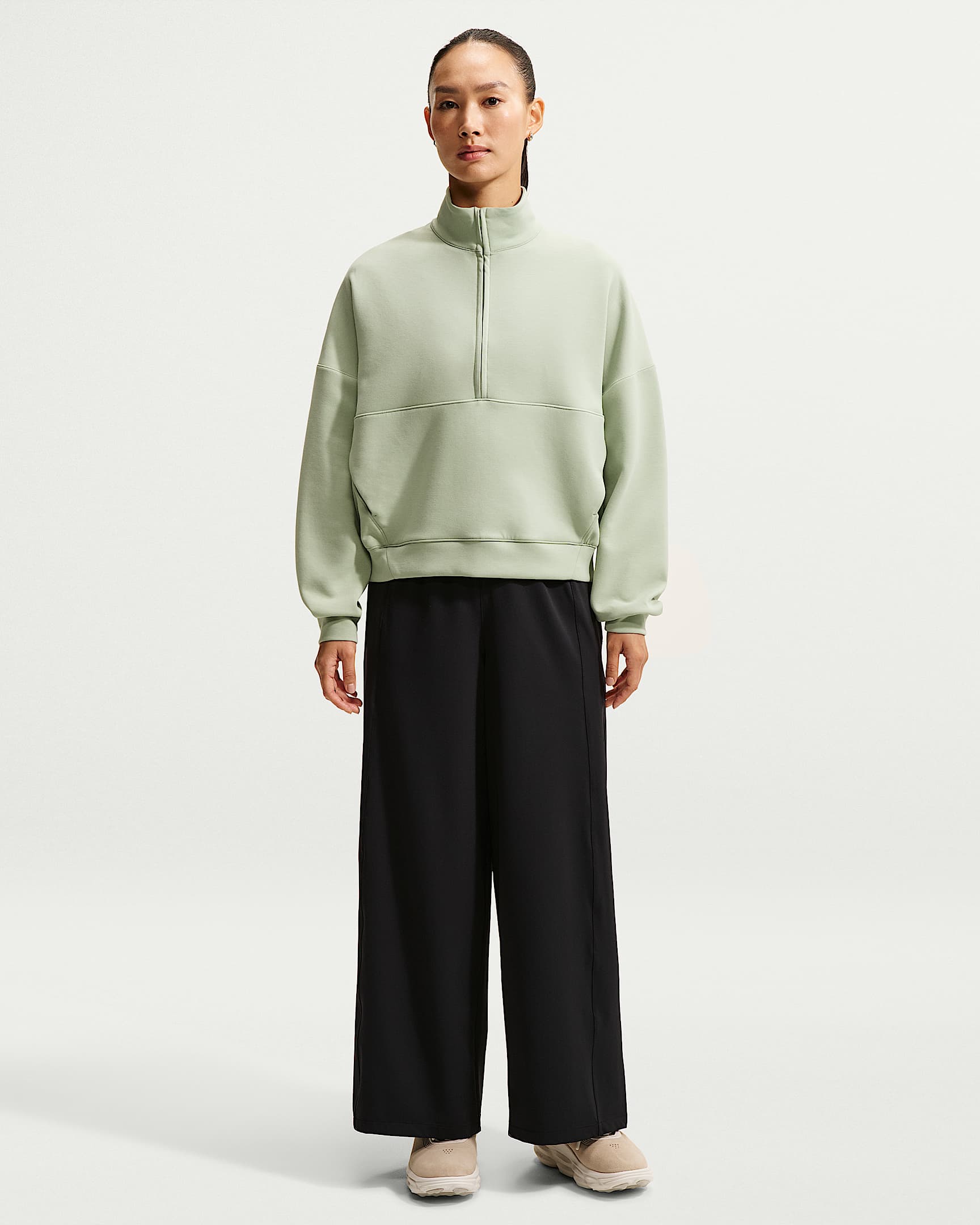 Nike 24.7 PerfectStretch Dri-FIT  速干科技无界弹韧女子中腰阔腿长裤 - 黑/暗烟灰