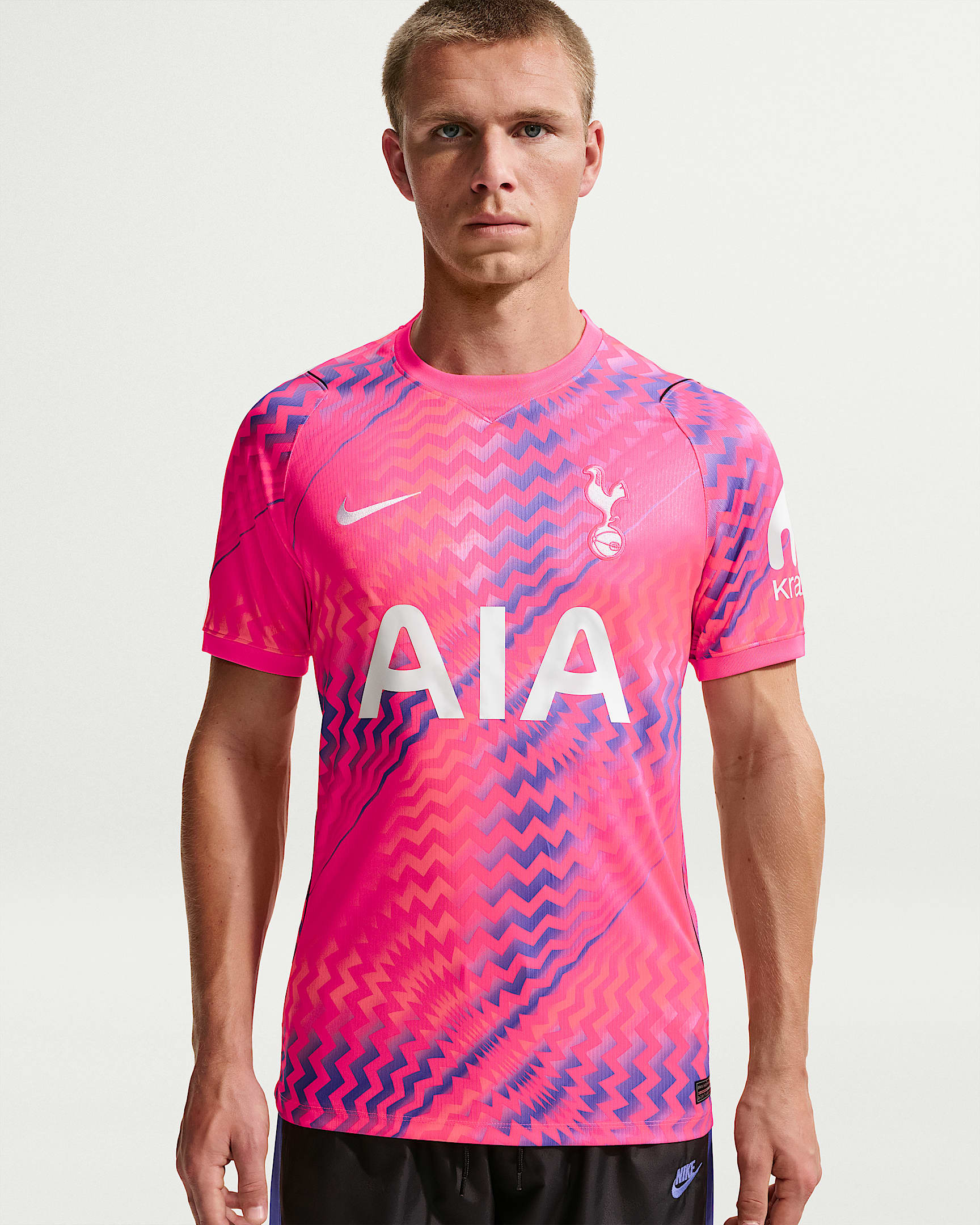 2026/27 赛季托特纳姆热刺守门员球迷版 Nike Dri-FIT 男子速干短袖足球球衣 - 透明粉/黑/白色