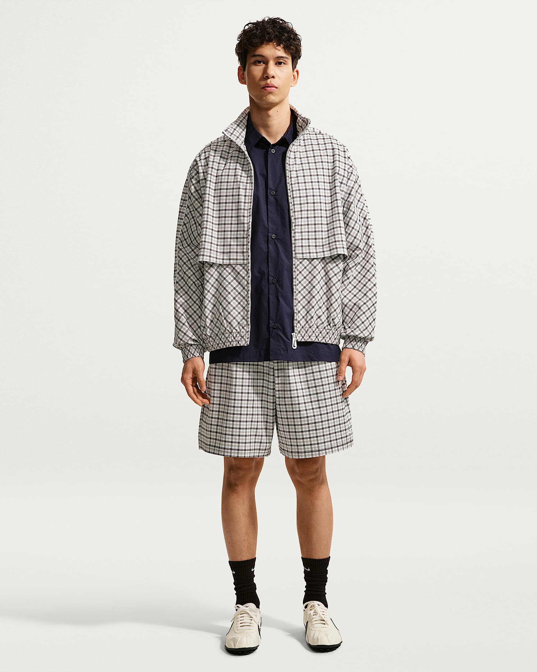 Nike Sportswear 男子梭织短裤 - 大学灰